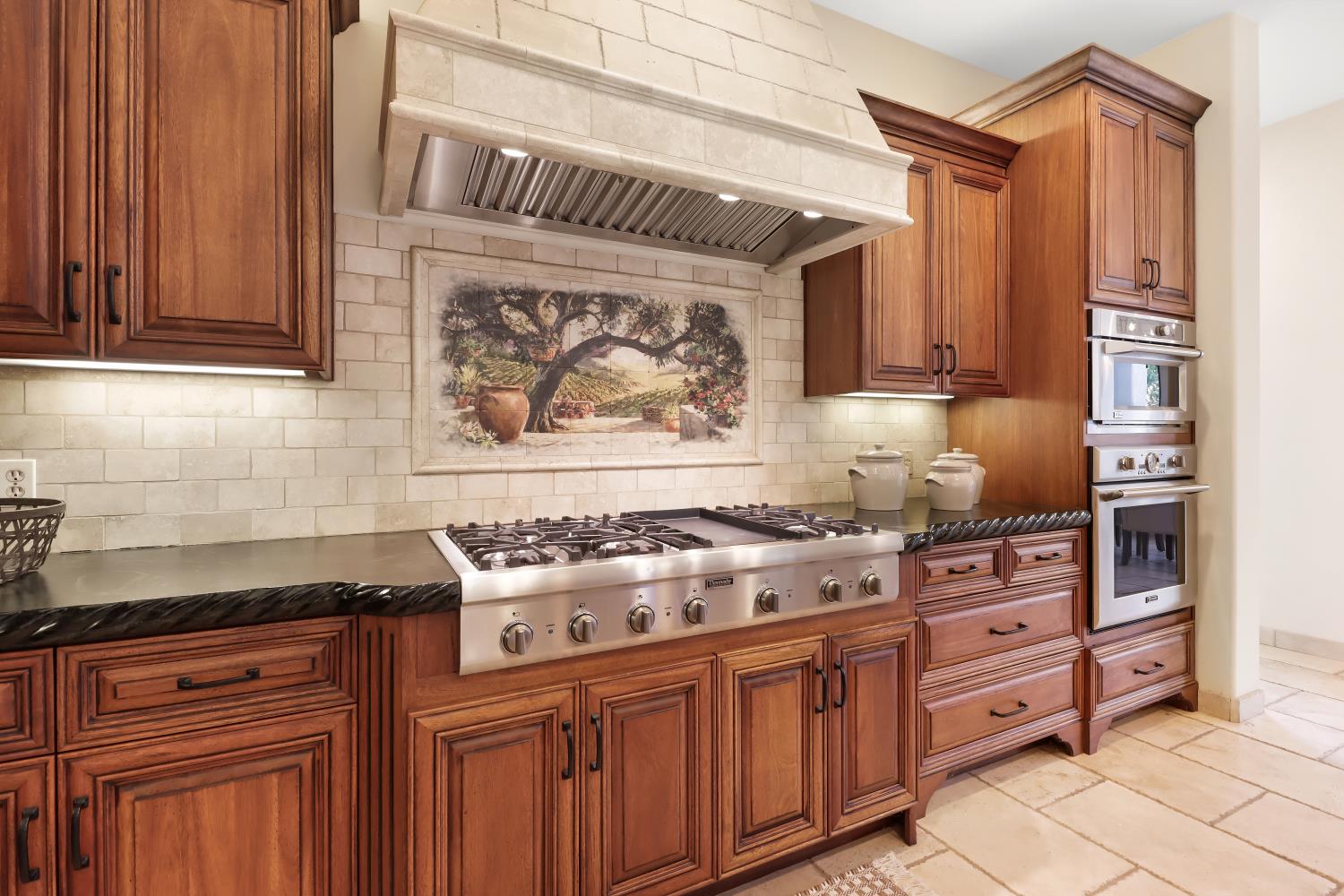 2265 Somerset Circle