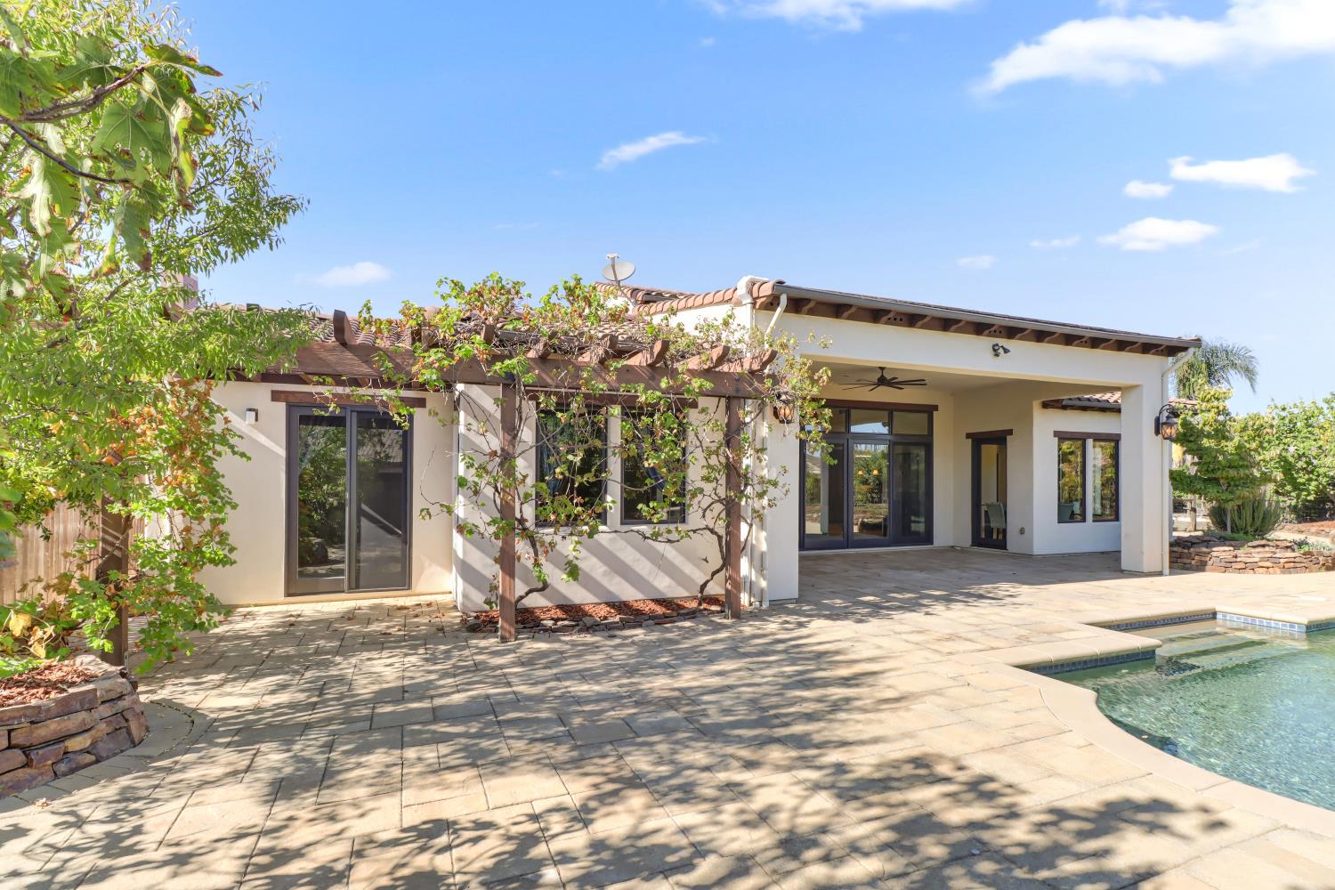 2265 Somerset Circle