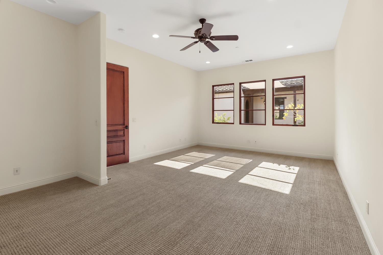 2265 Somerset Circle