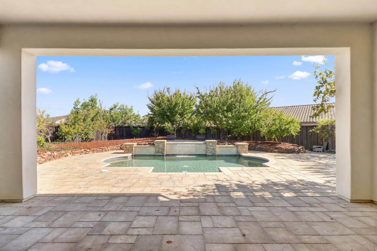 2265 Somerset Circle