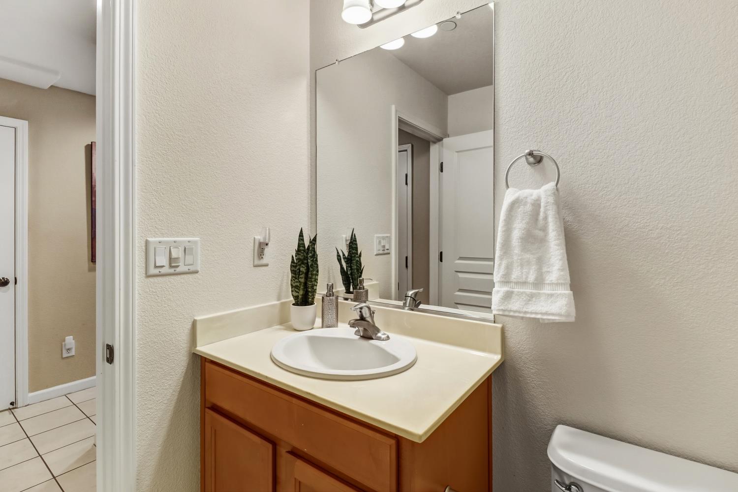 2580 W El Camino Avenue 10105