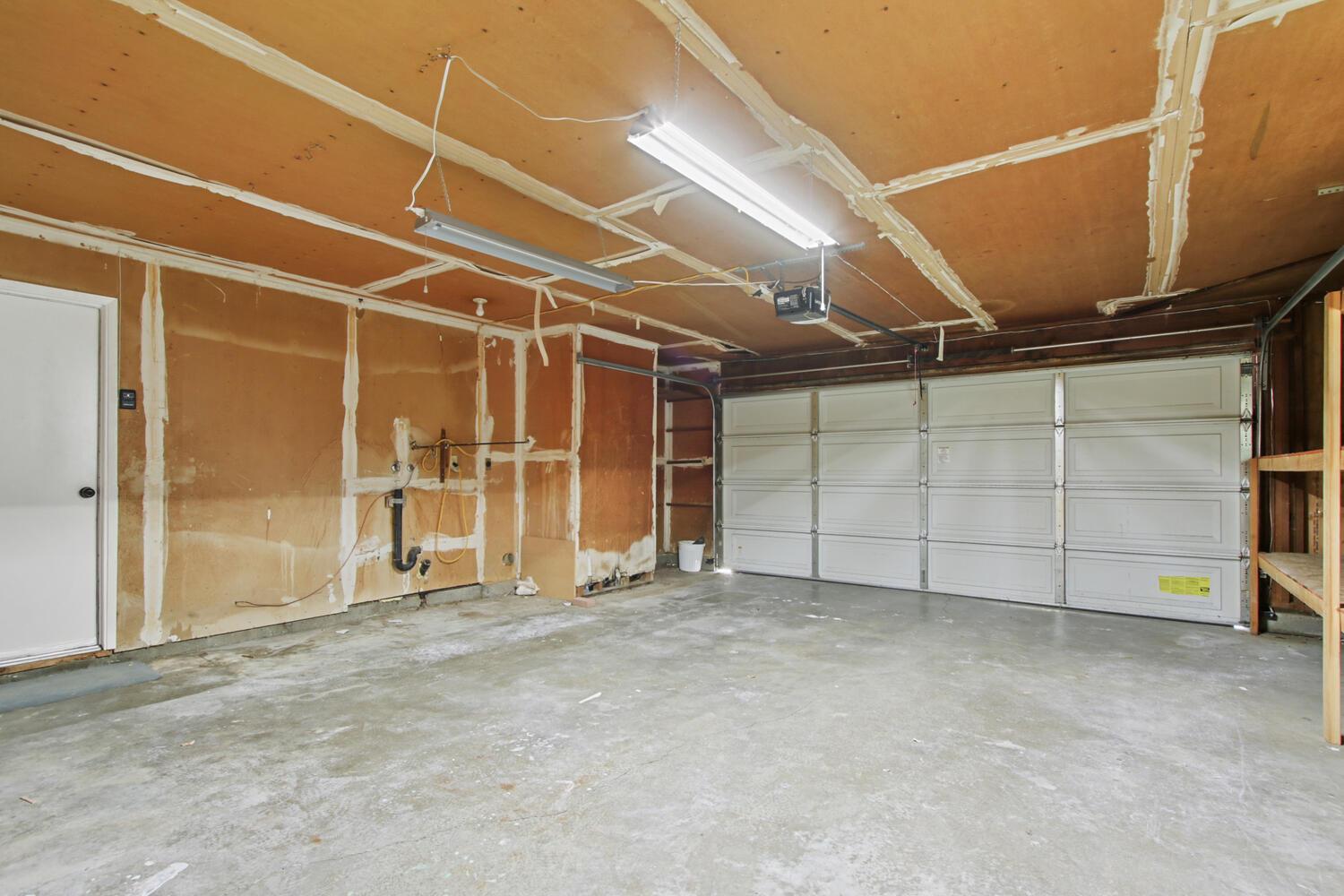 912 Los Robles