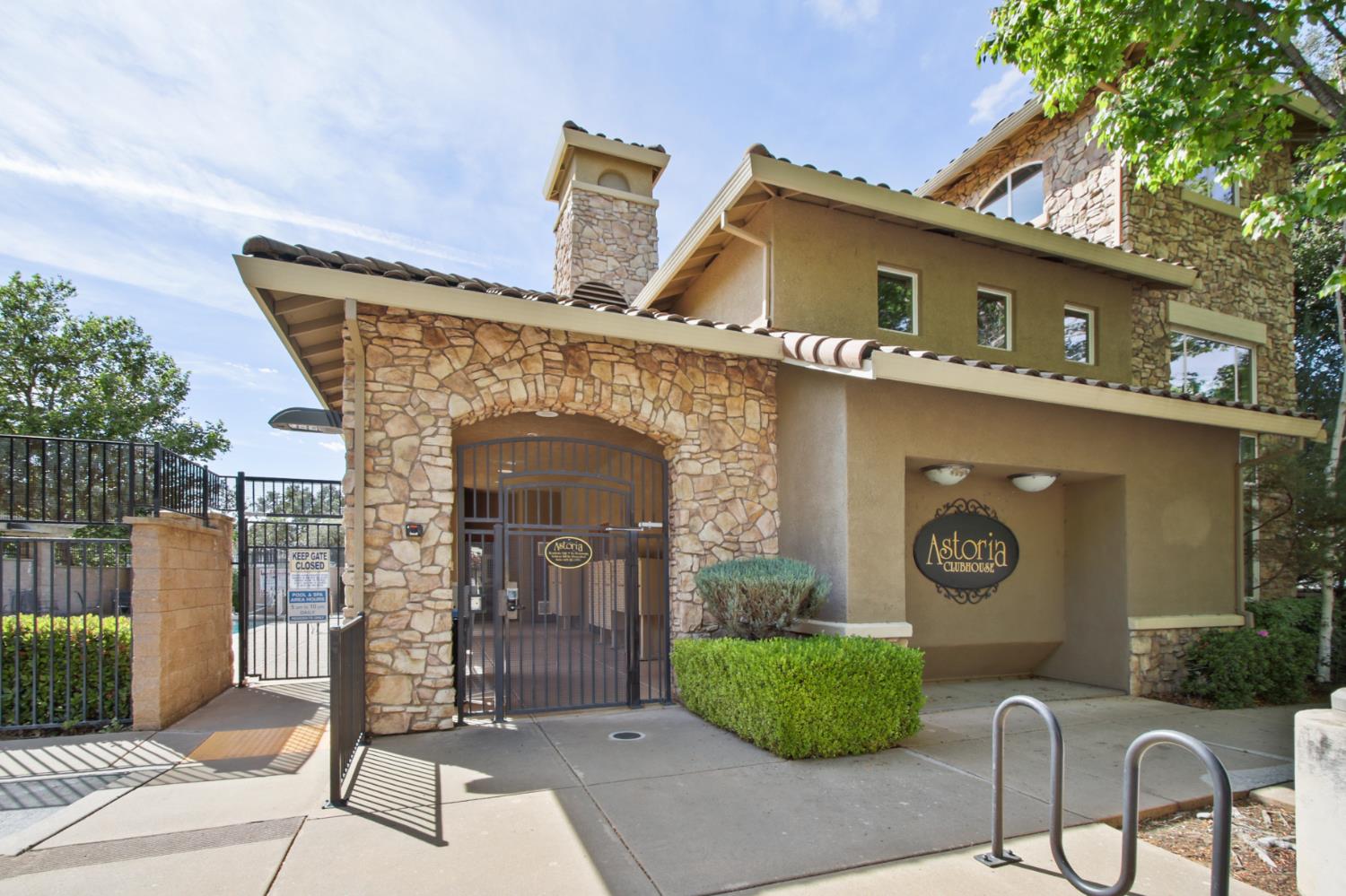 2580 W El Camino Avenue 7102