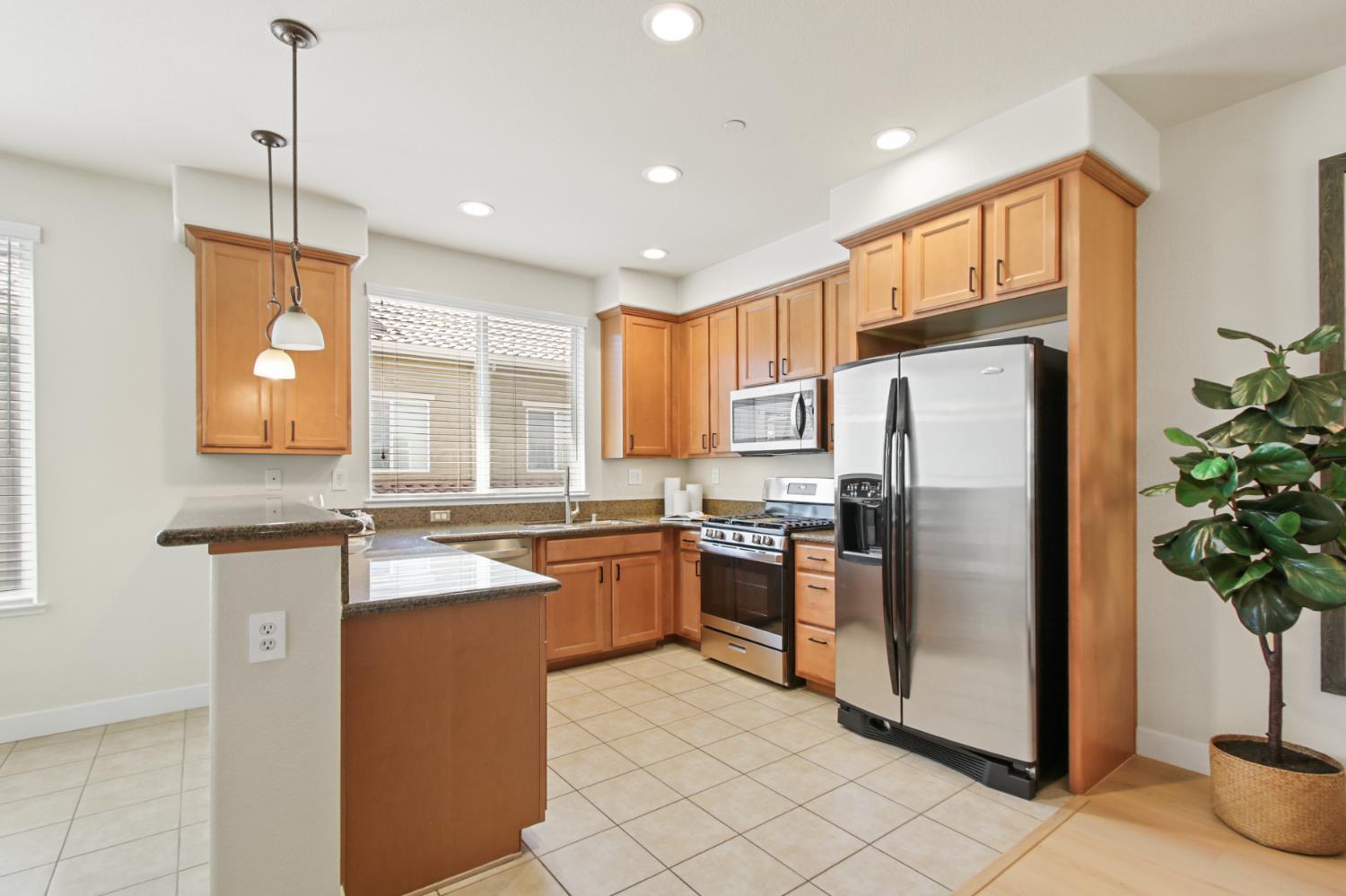 2580 W El Camino Avenue 7102