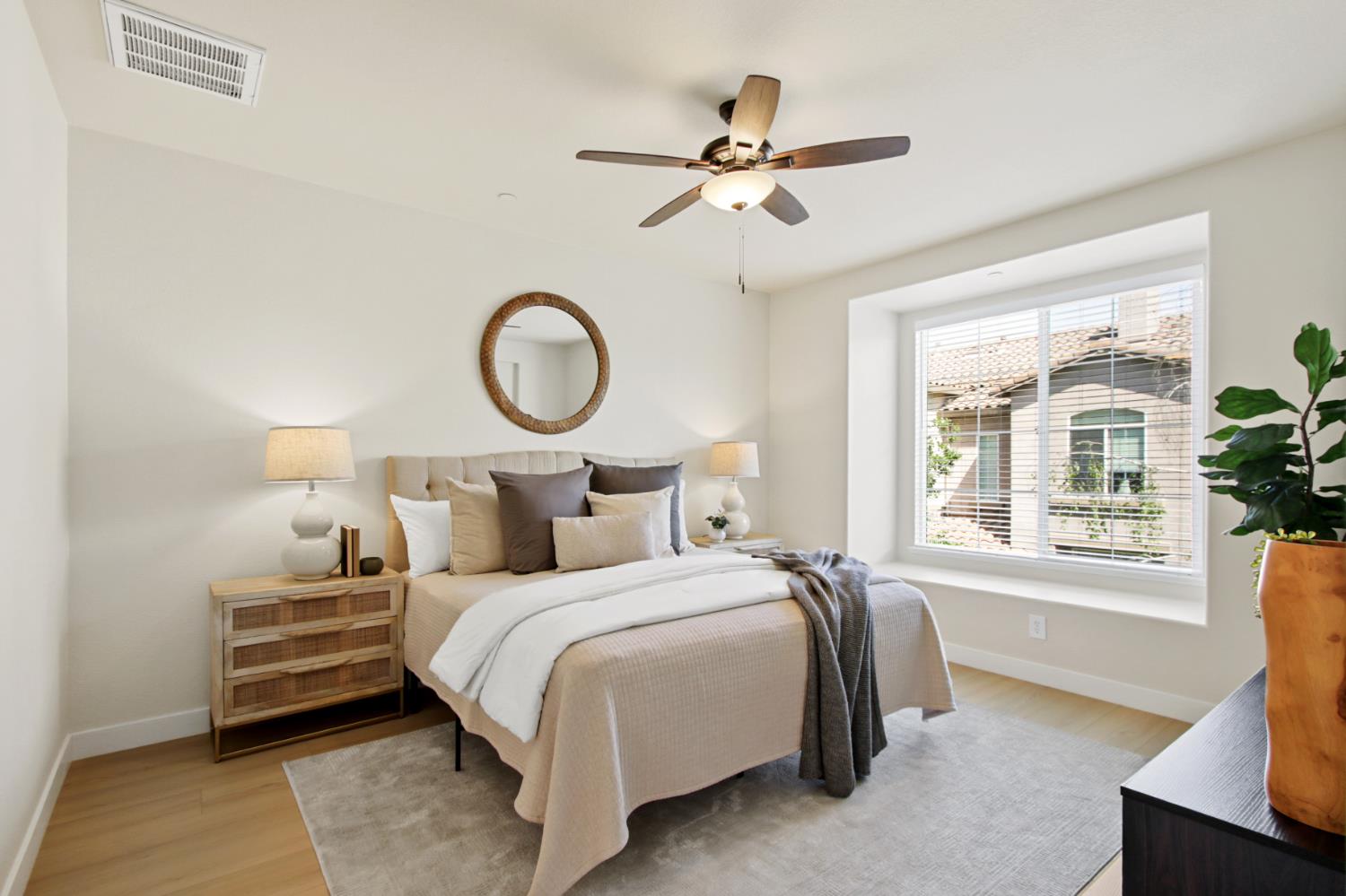 2580 W El Camino Avenue 7102