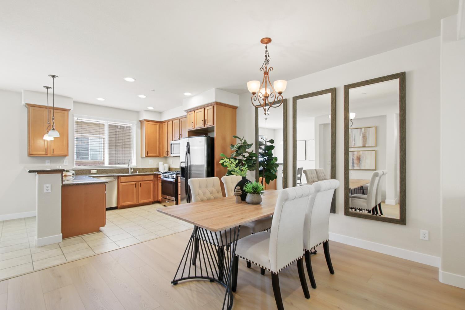 2580 W El Camino Avenue 7102