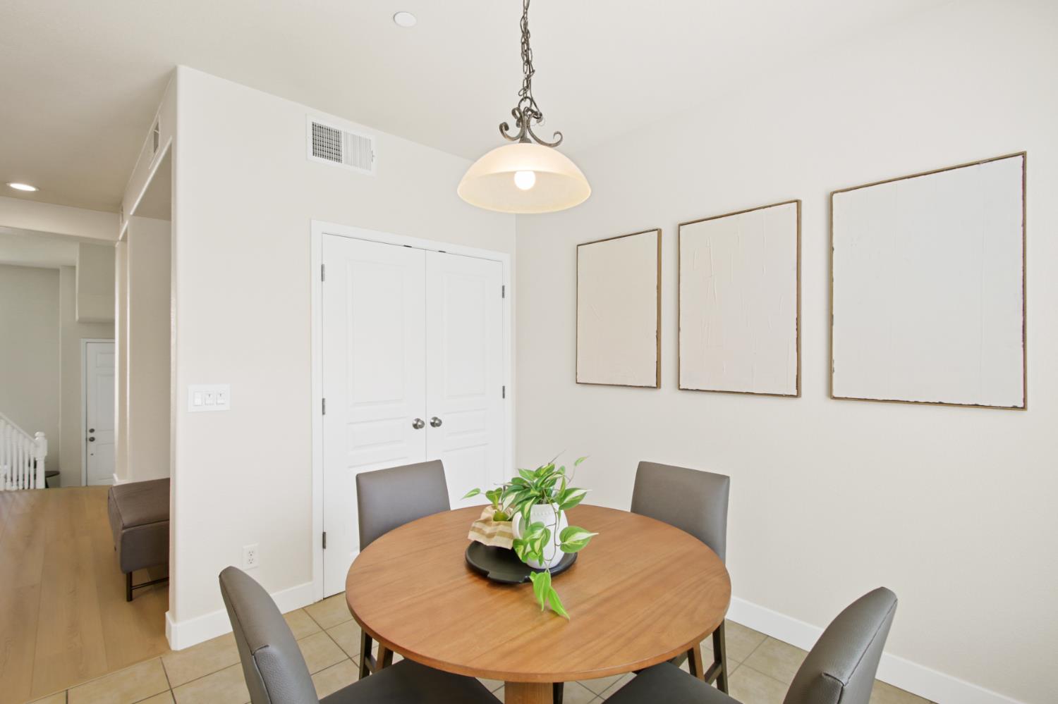 2580 W El Camino Avenue 7102