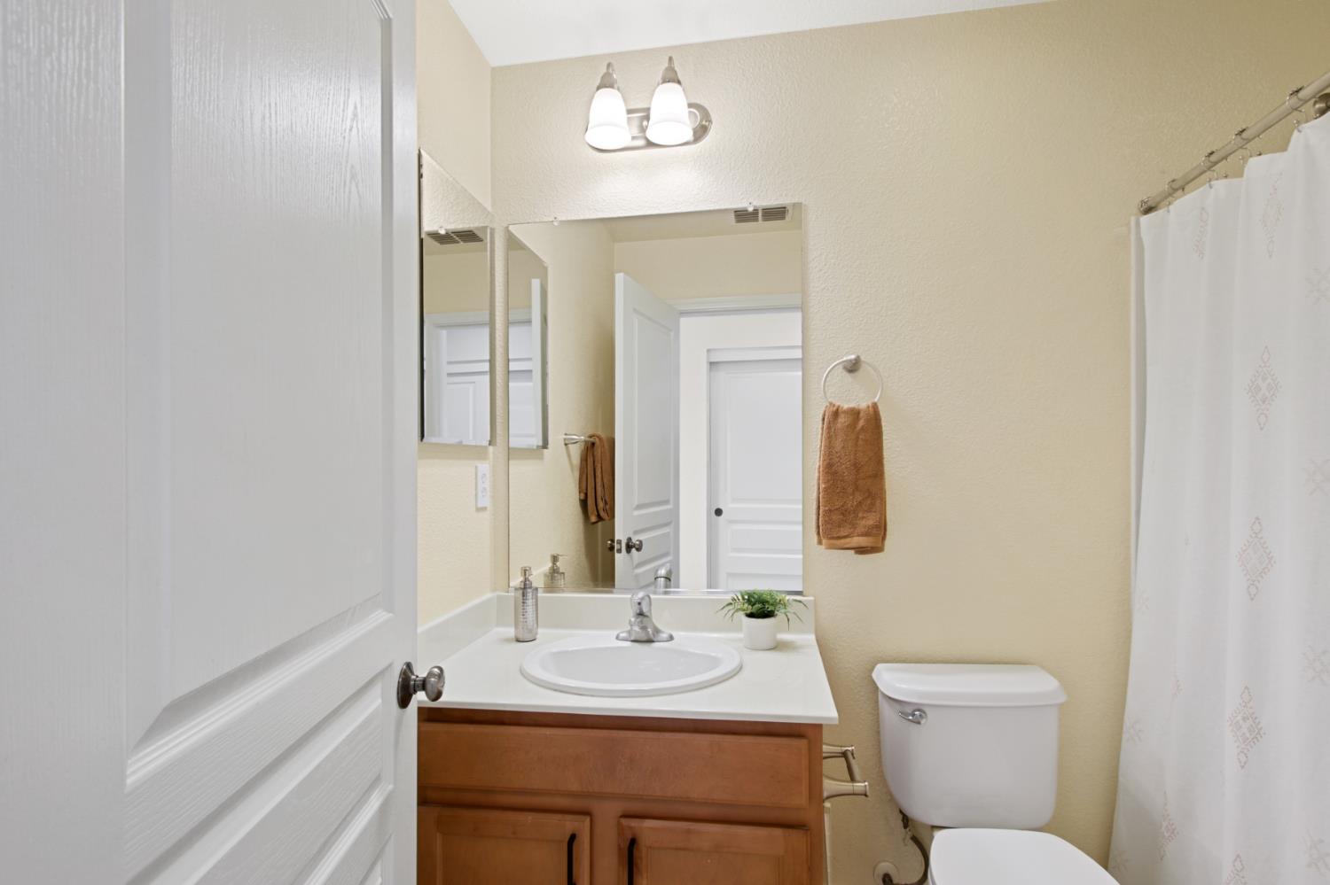 2580 W El Camino Avenue 7102