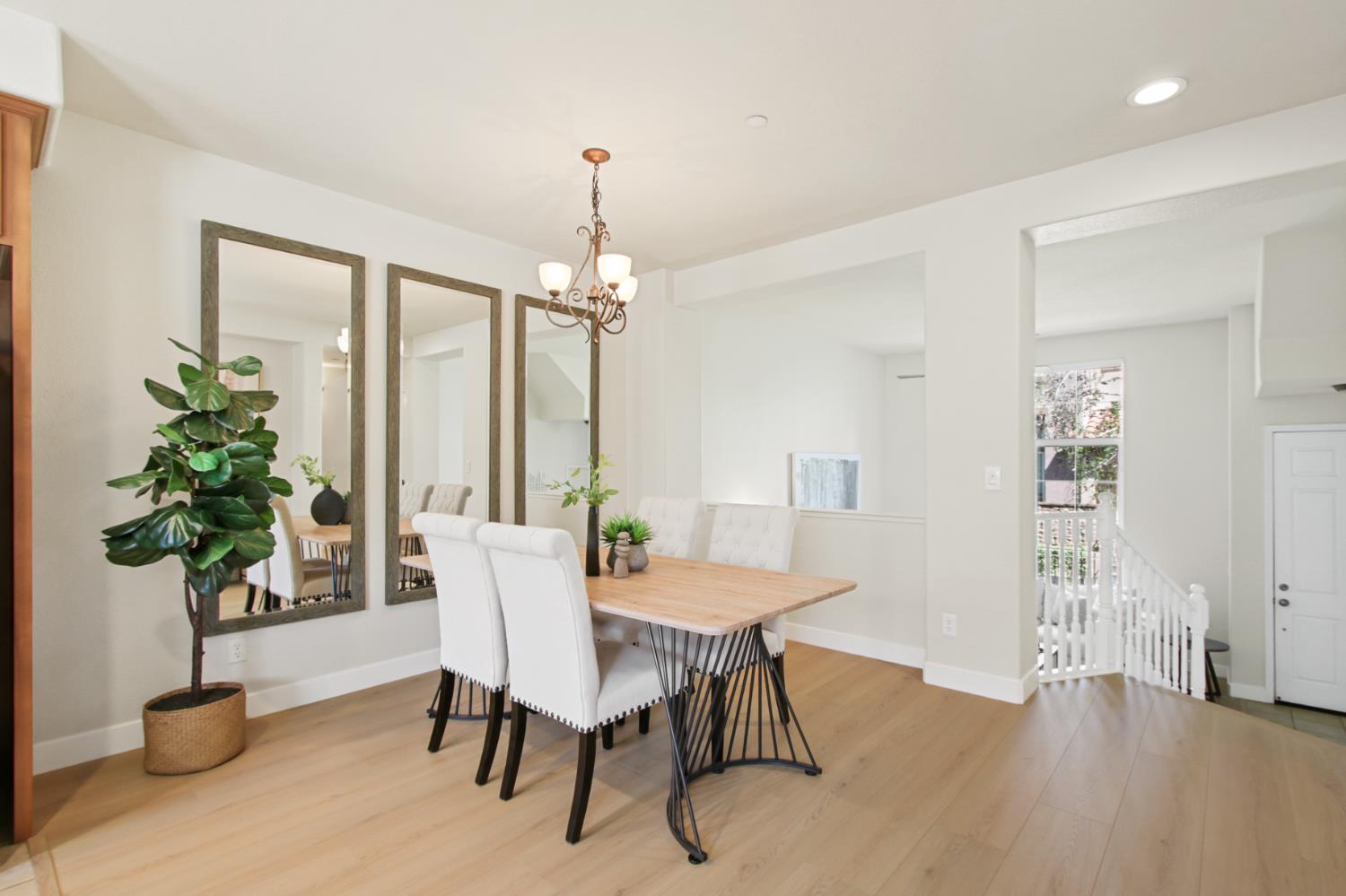 2580 W El Camino Avenue 7102