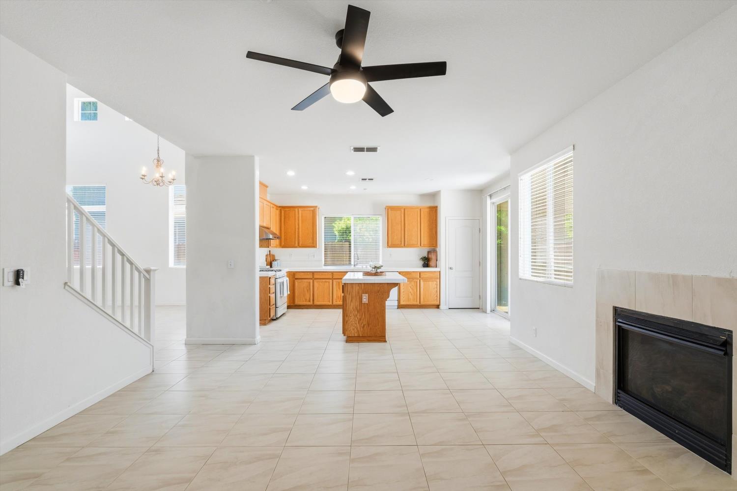 5 Hazeman Court