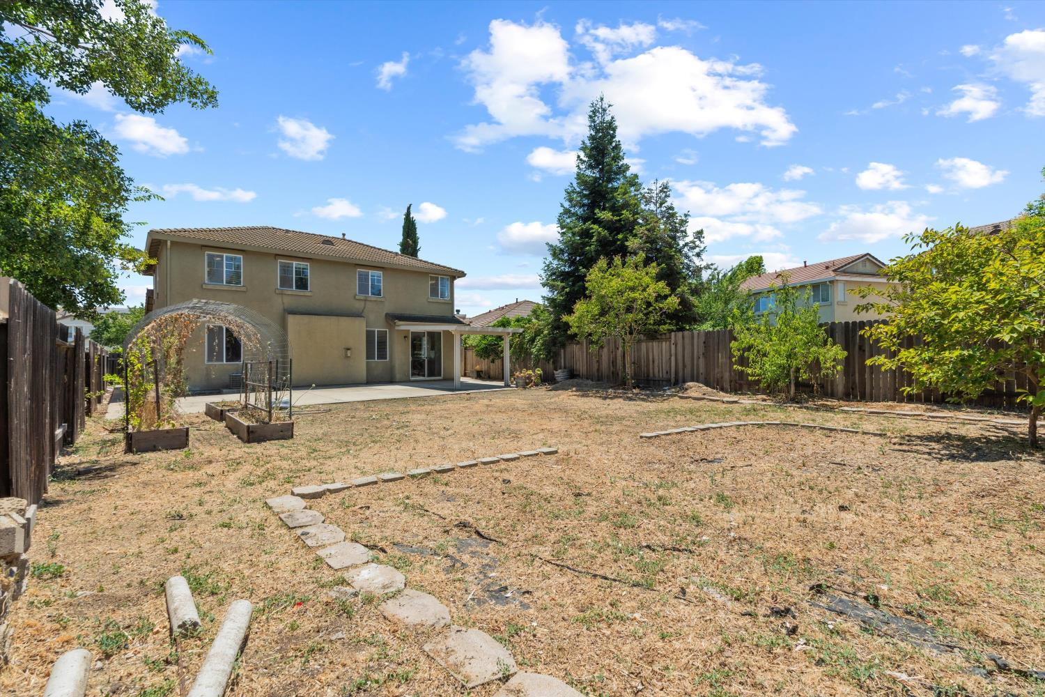 5 Hazeman Court