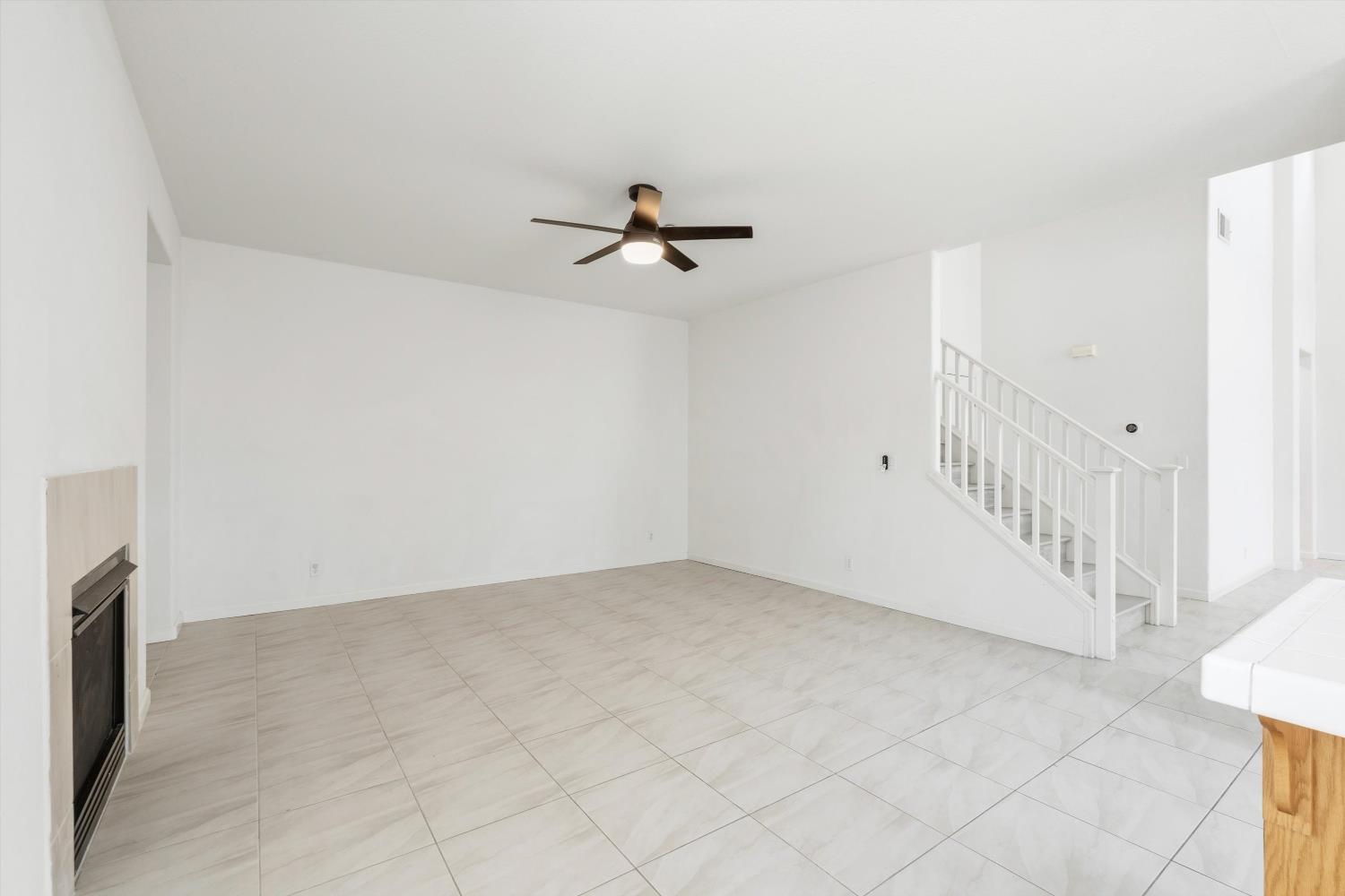 5 Hazeman Court
