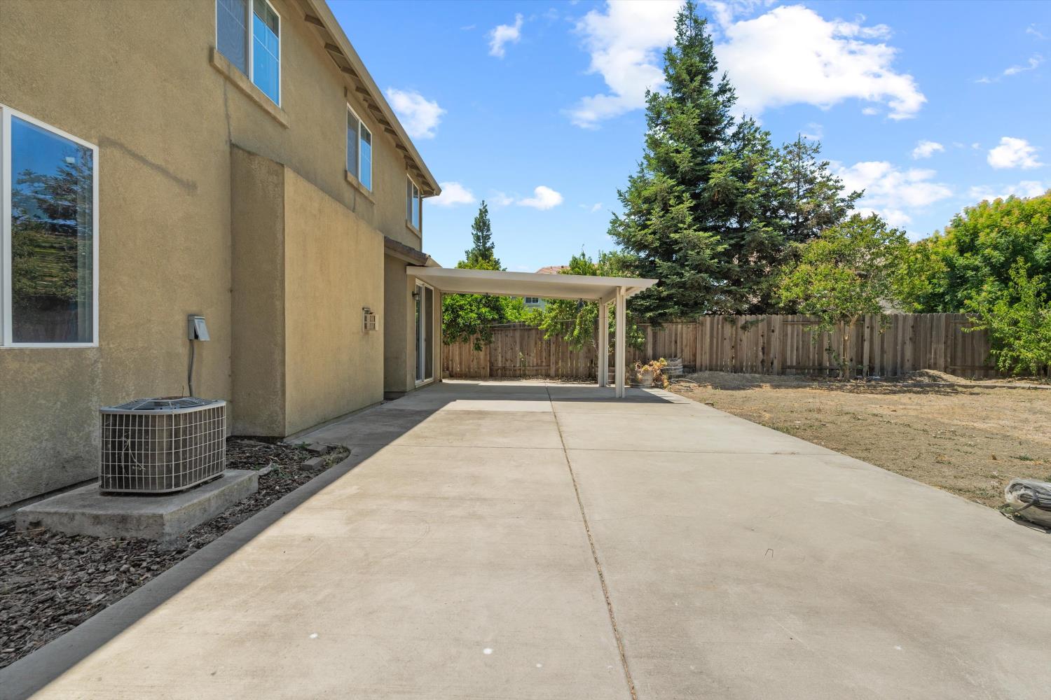 5 Hazeman Court