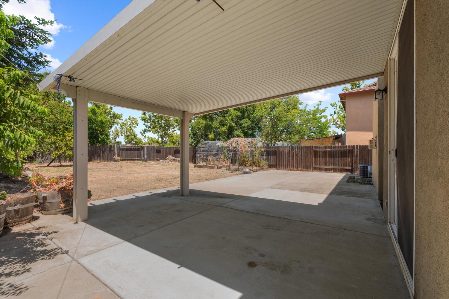 5 Hazeman Court