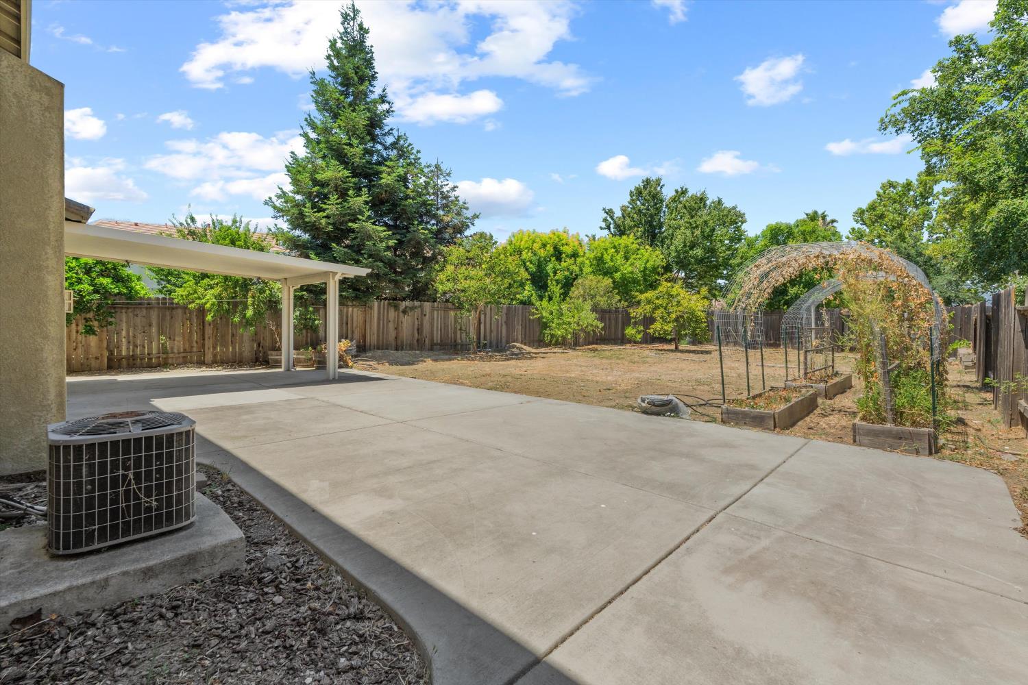 5 Hazeman Court