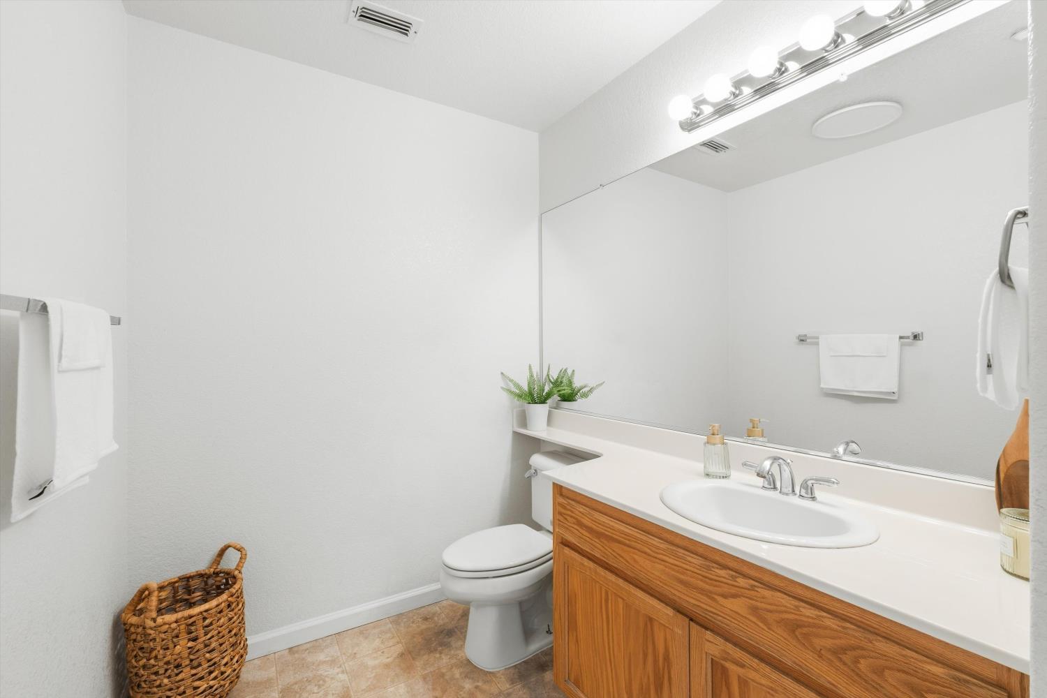5 Hazeman Court
