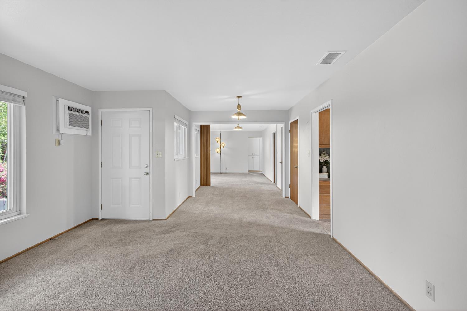 153 Globe Avenue