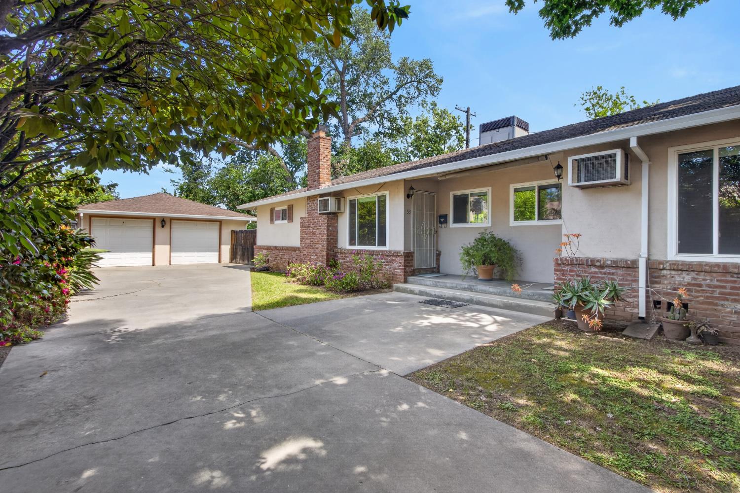 153 Globe Avenue