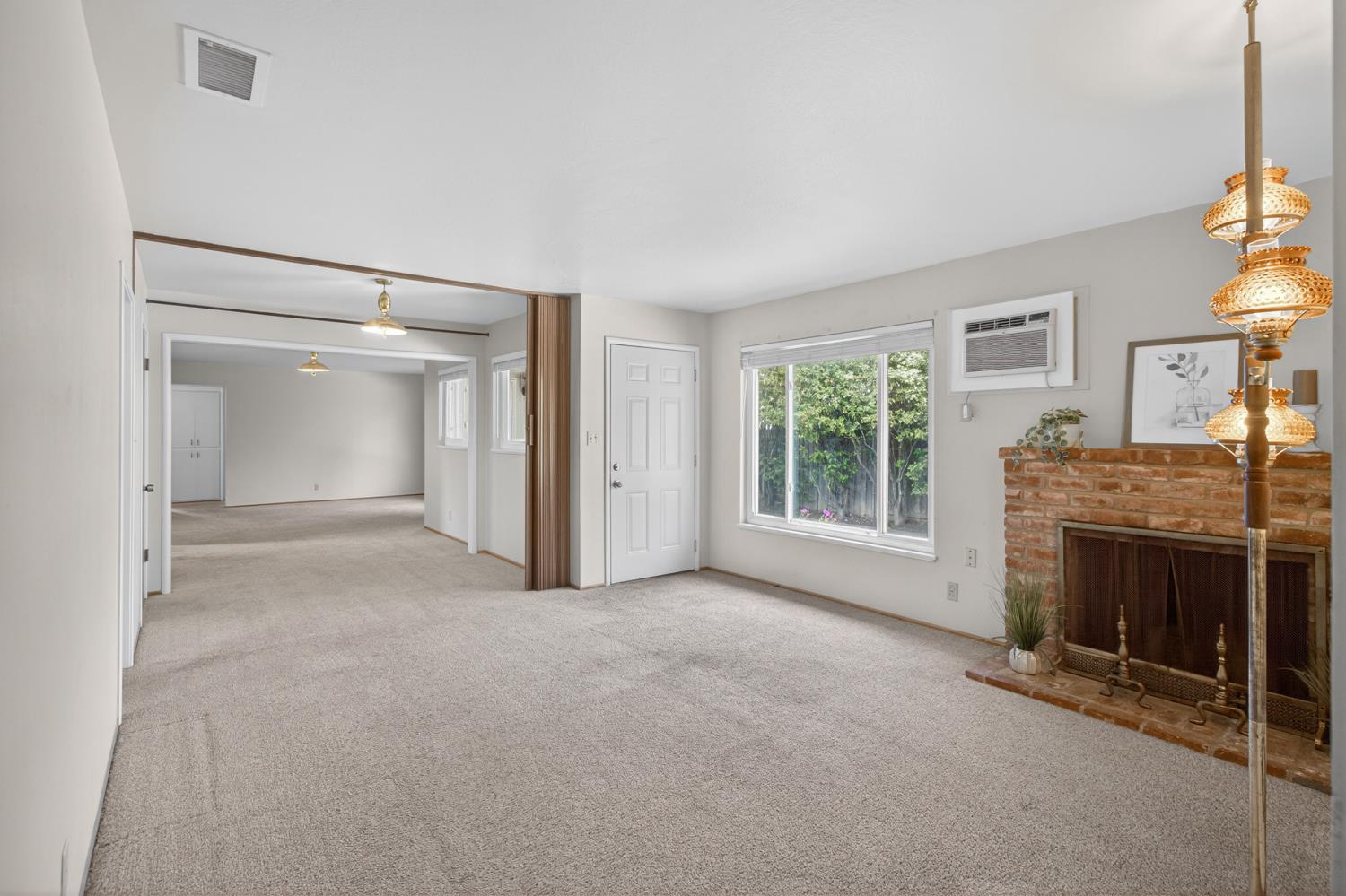 153 Globe Avenue