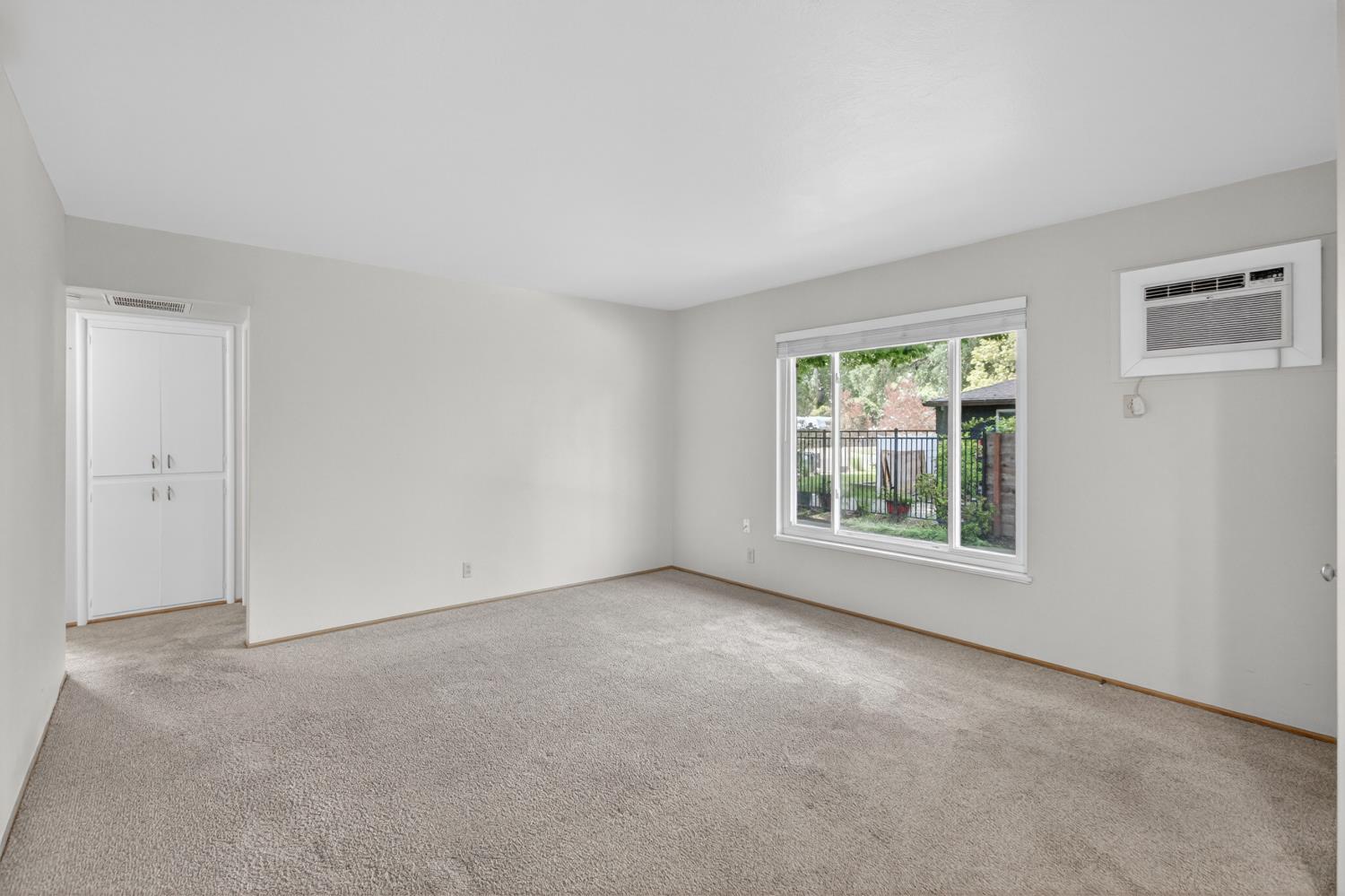 153 Globe Avenue