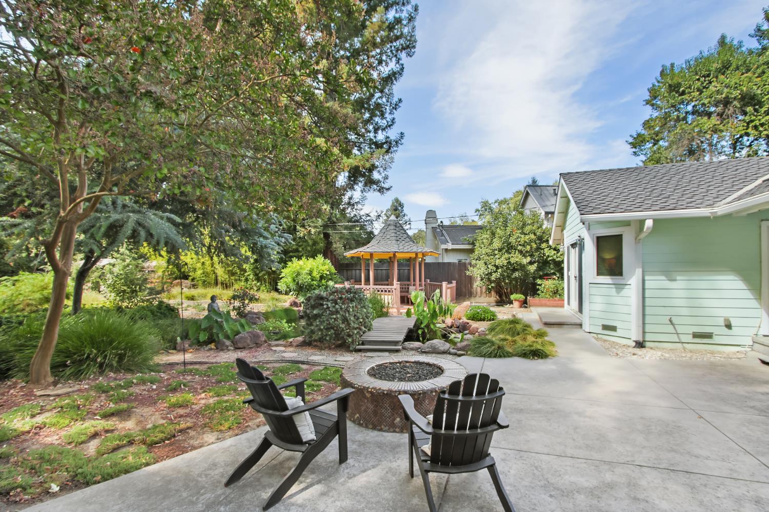 27462 Oakside Drive