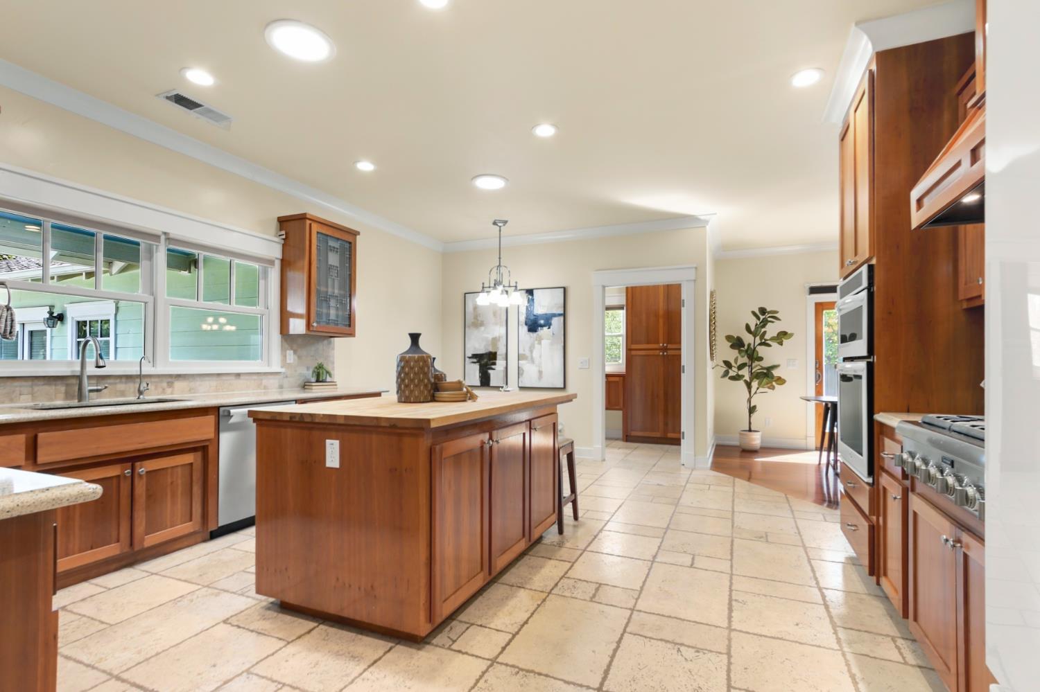 27462 Oakside Drive