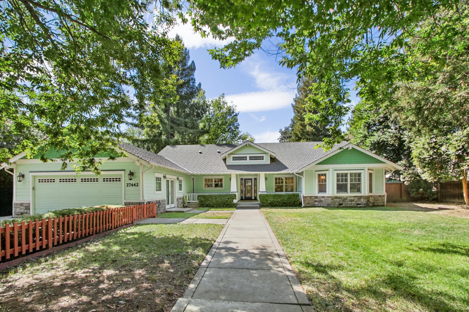 27462 Oakside Drive