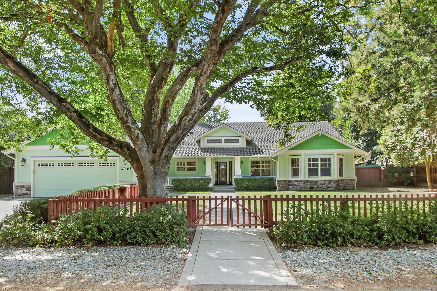 27462 Oakside Drive