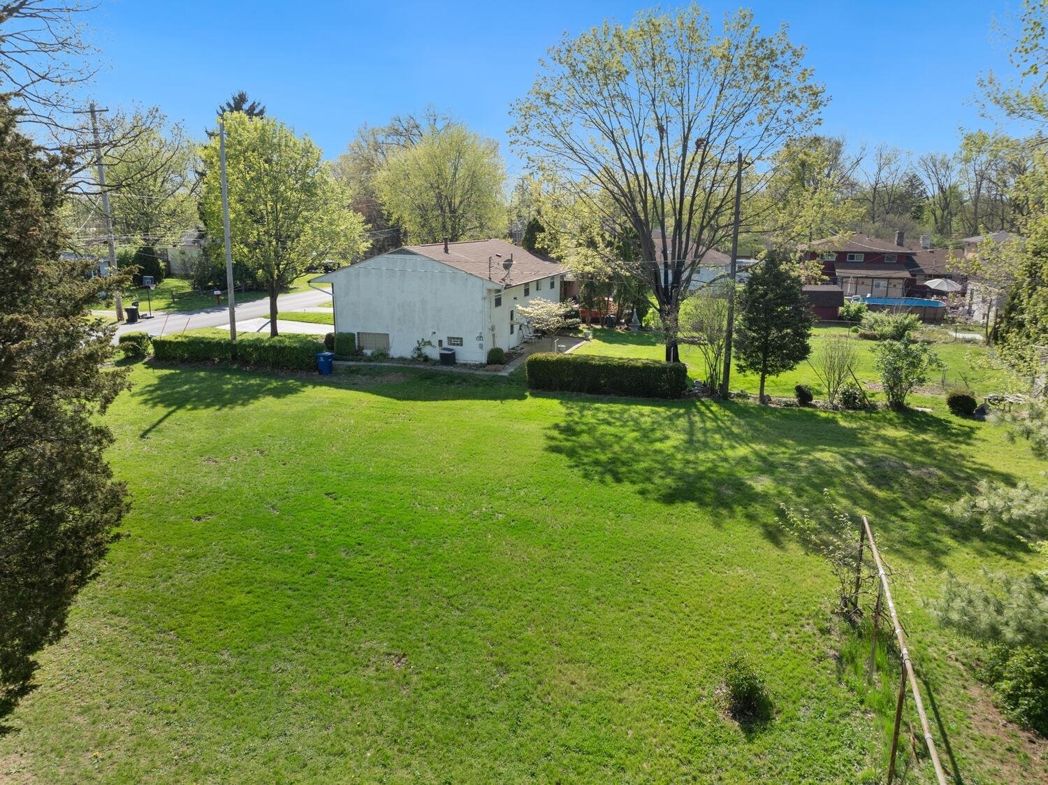 3210 E Deshler Avenue