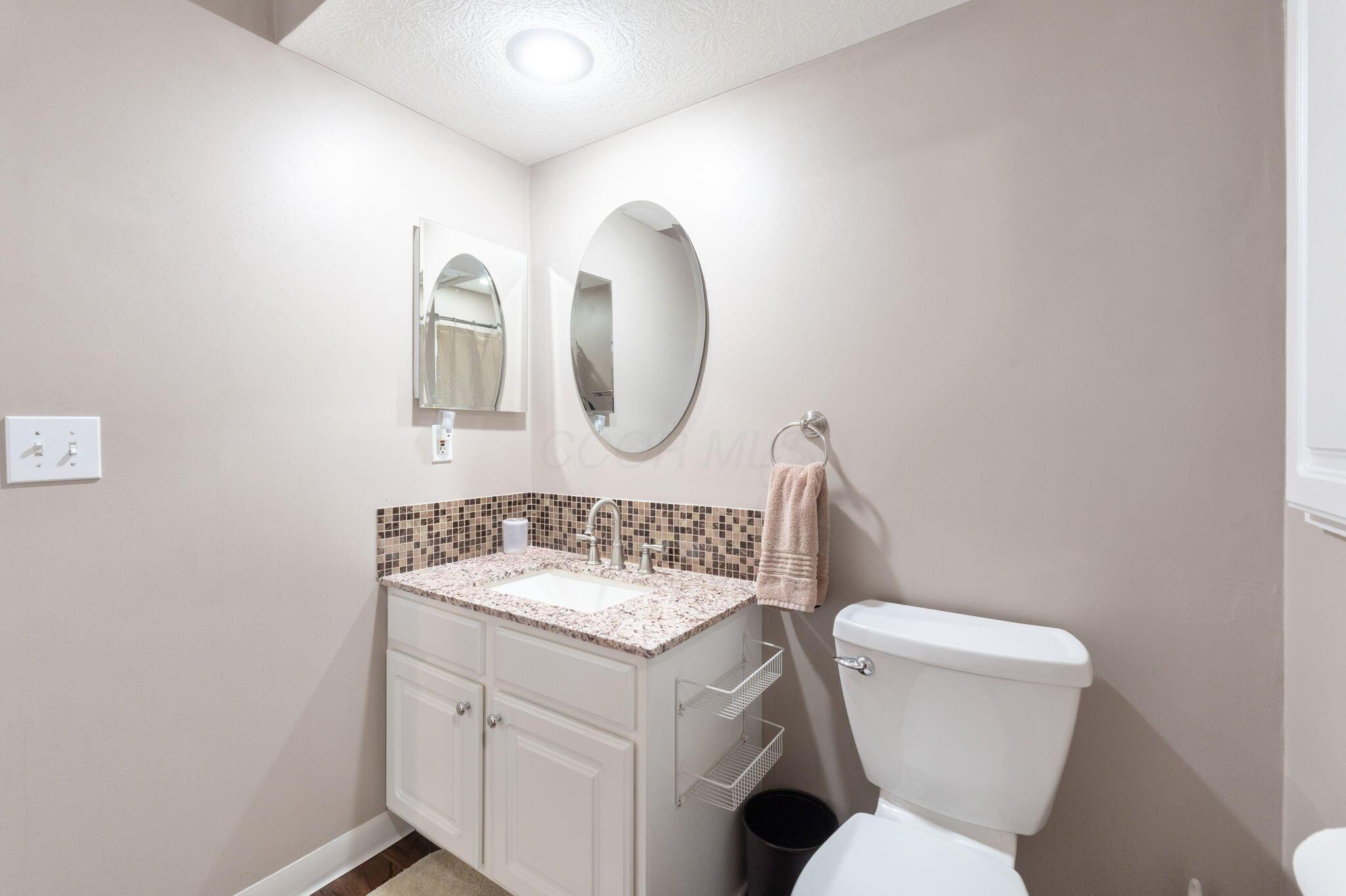 5276 Ruth Amy Avenue