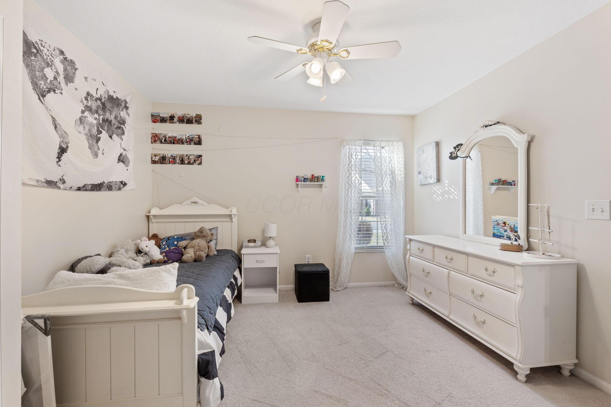 5276 Ruth Amy Avenue