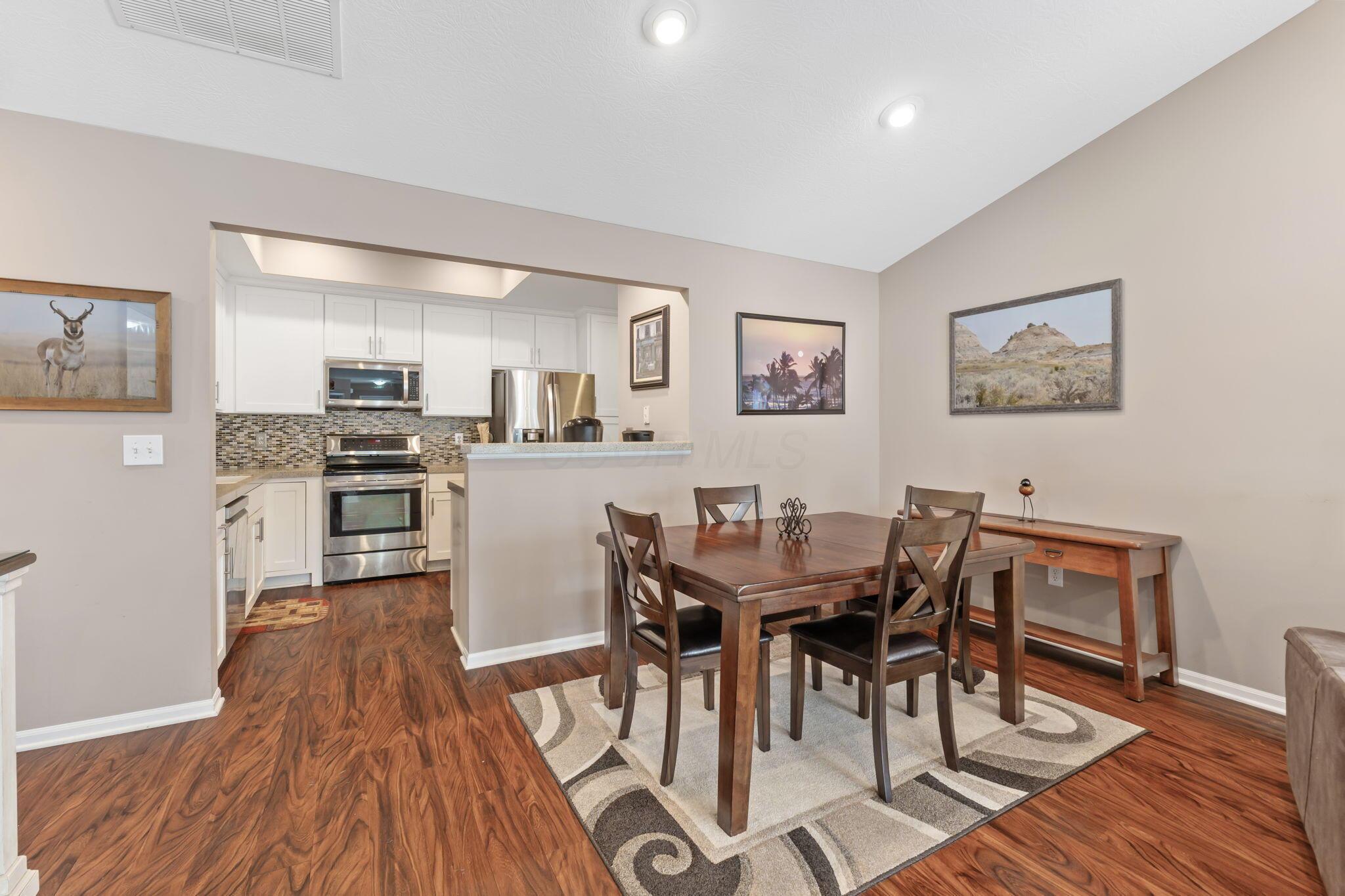 5276 Ruth Amy Avenue