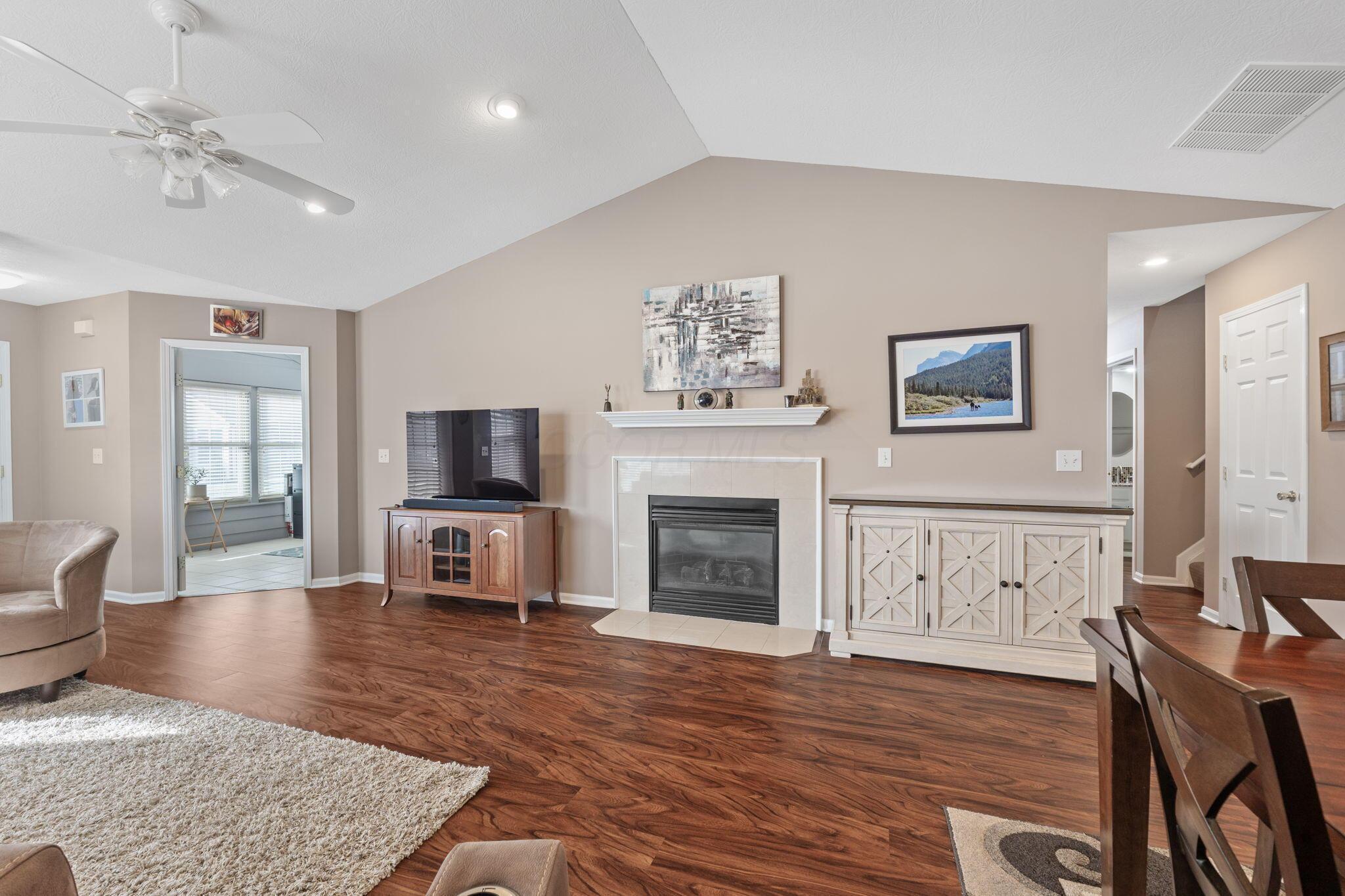 5276 Ruth Amy Avenue