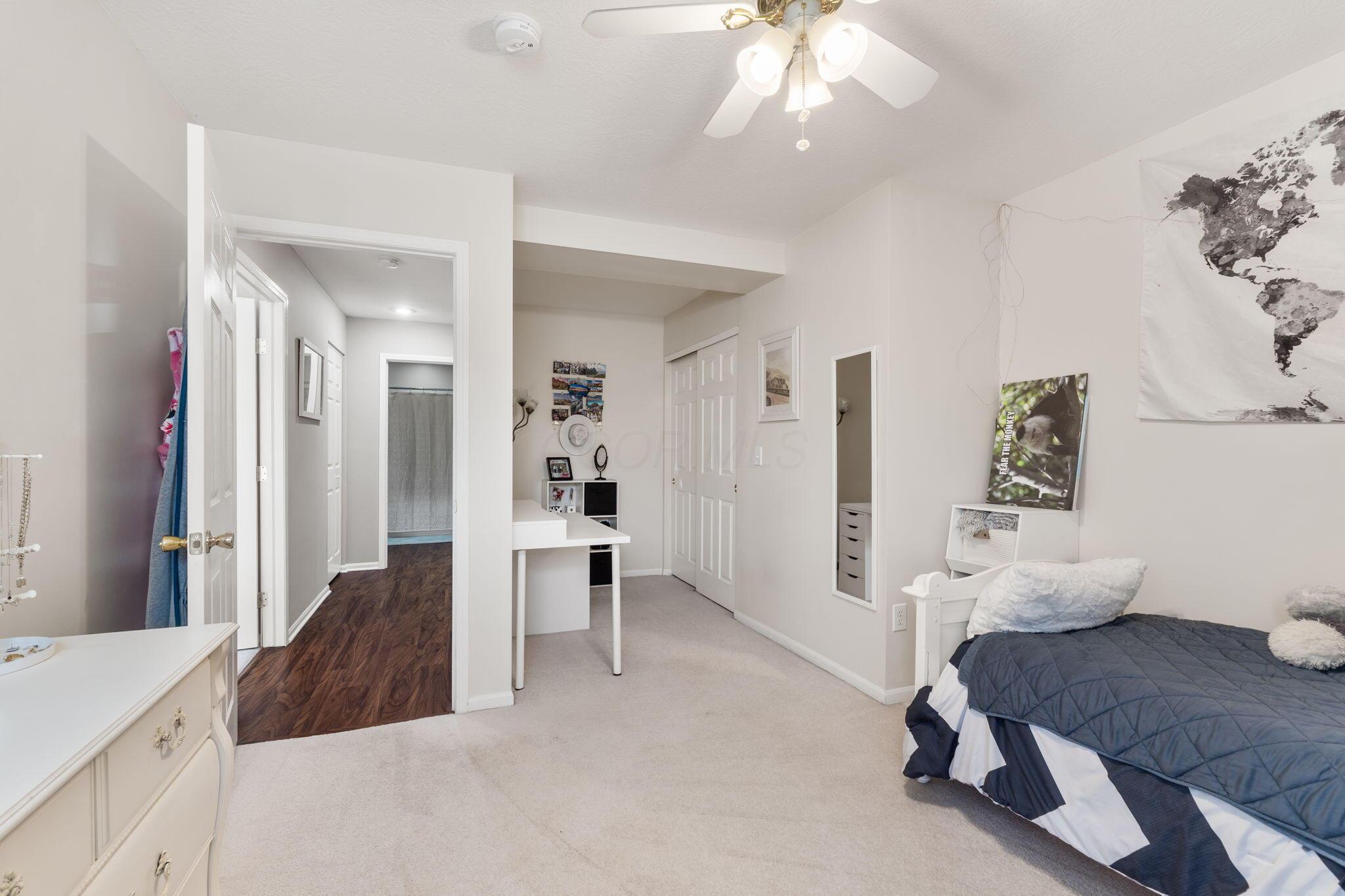 5276 Ruth Amy Avenue