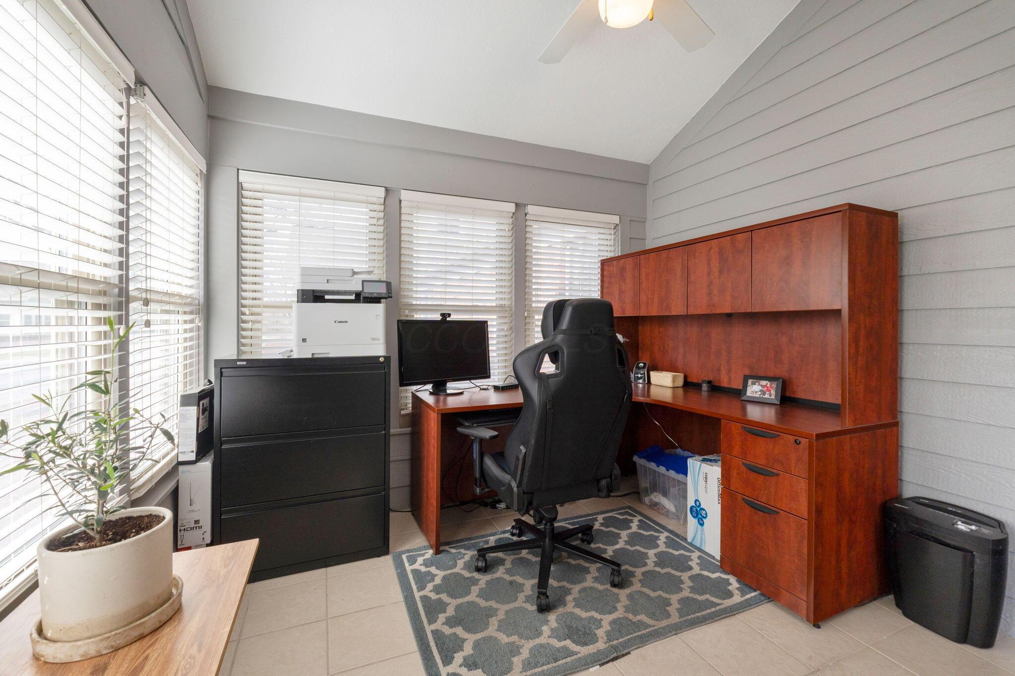 5276 Ruth Amy Avenue