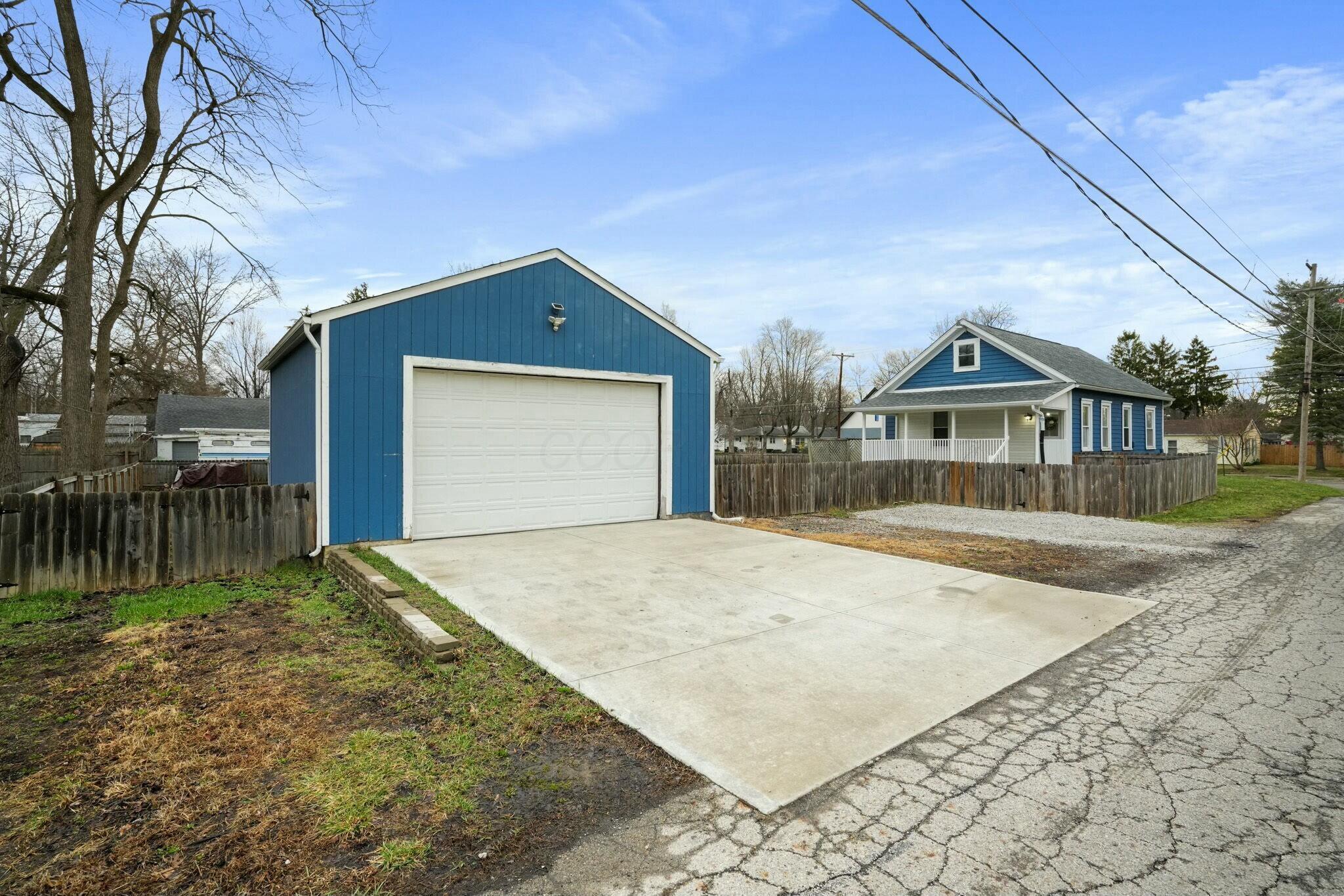 421 Collingwood Avenue