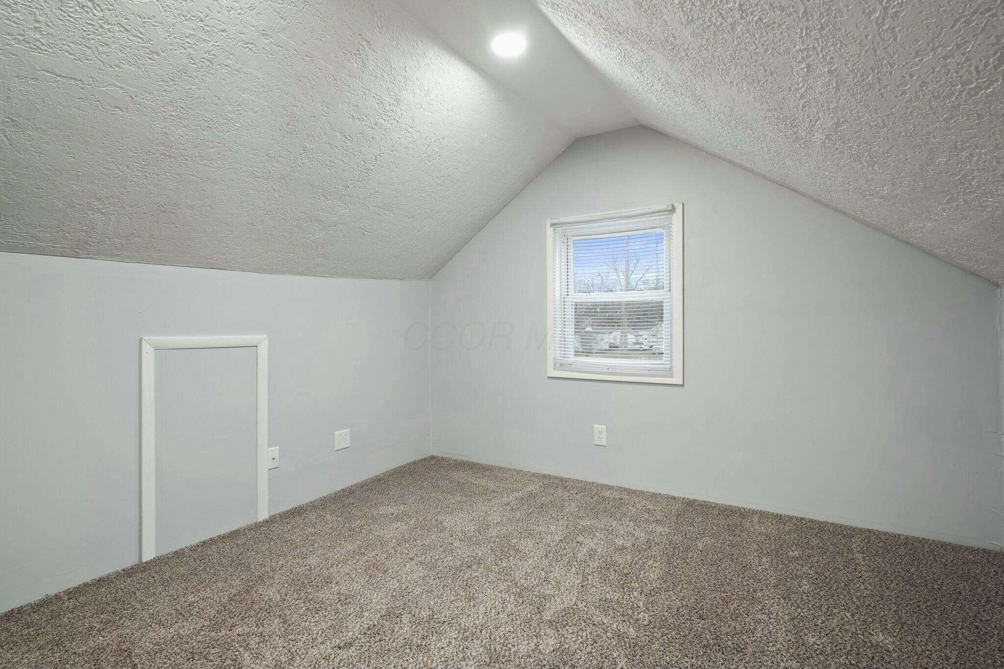 421 Collingwood Avenue