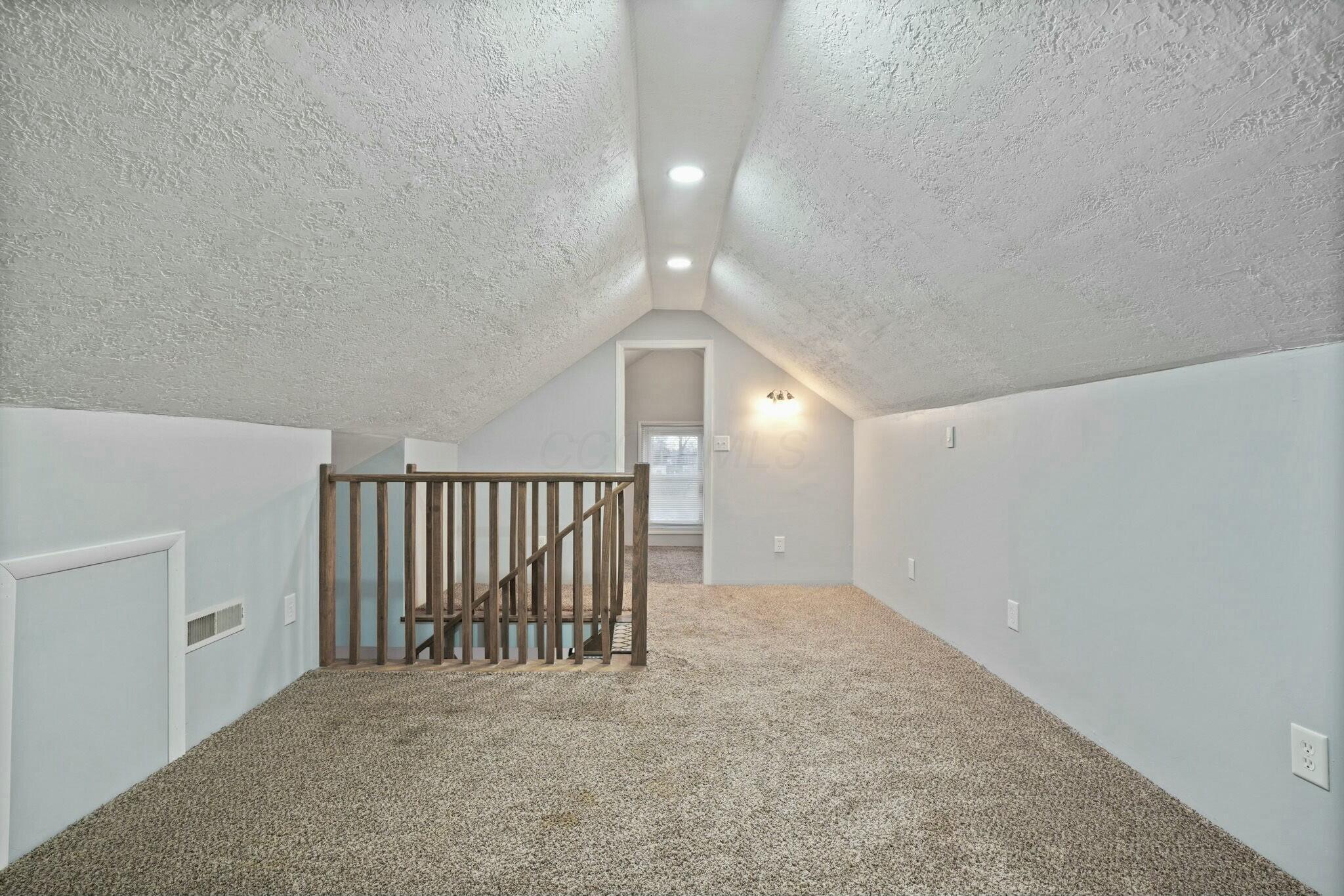 421 Collingwood Avenue