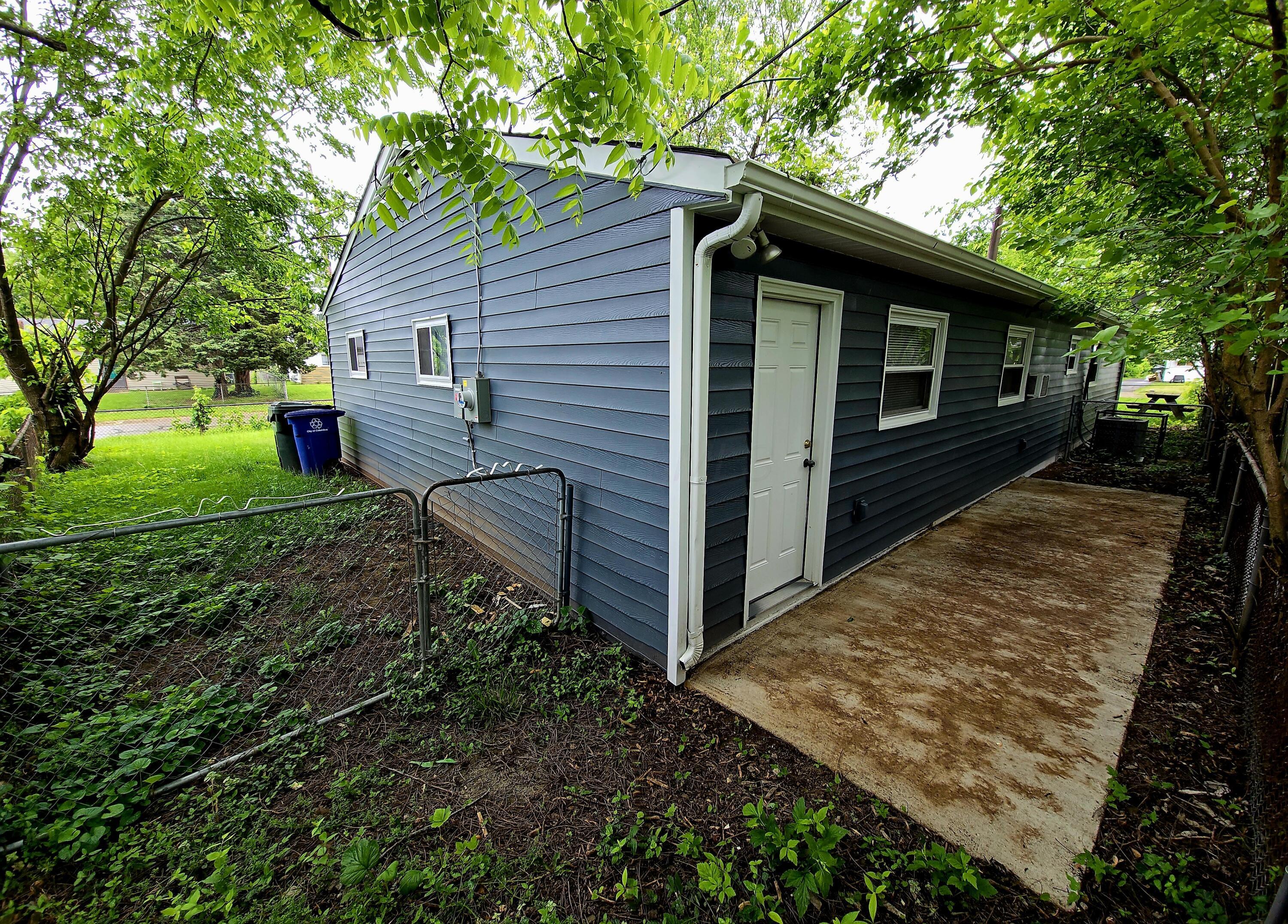 3087 Woodway Road