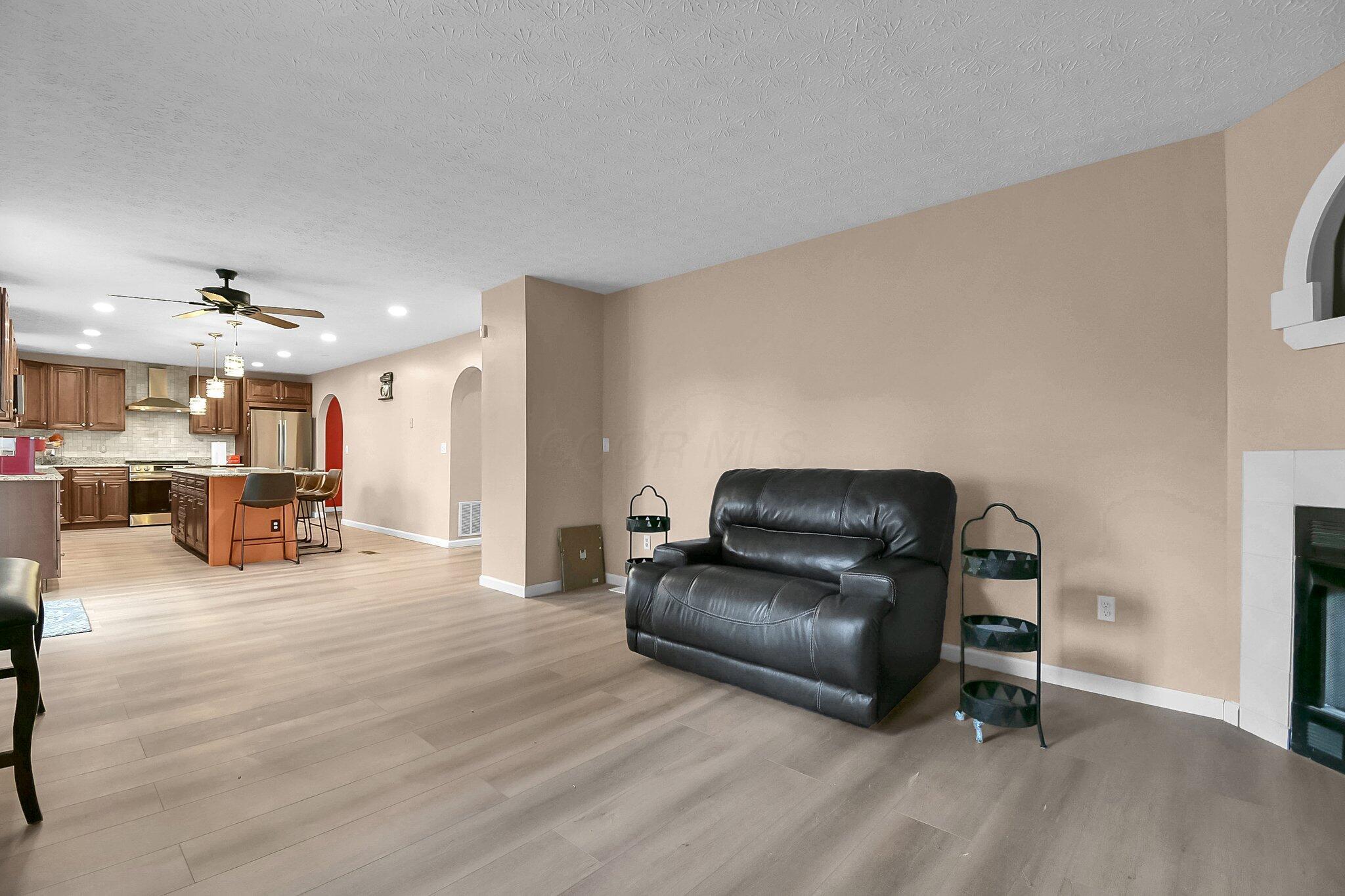 3233 Payday Lane