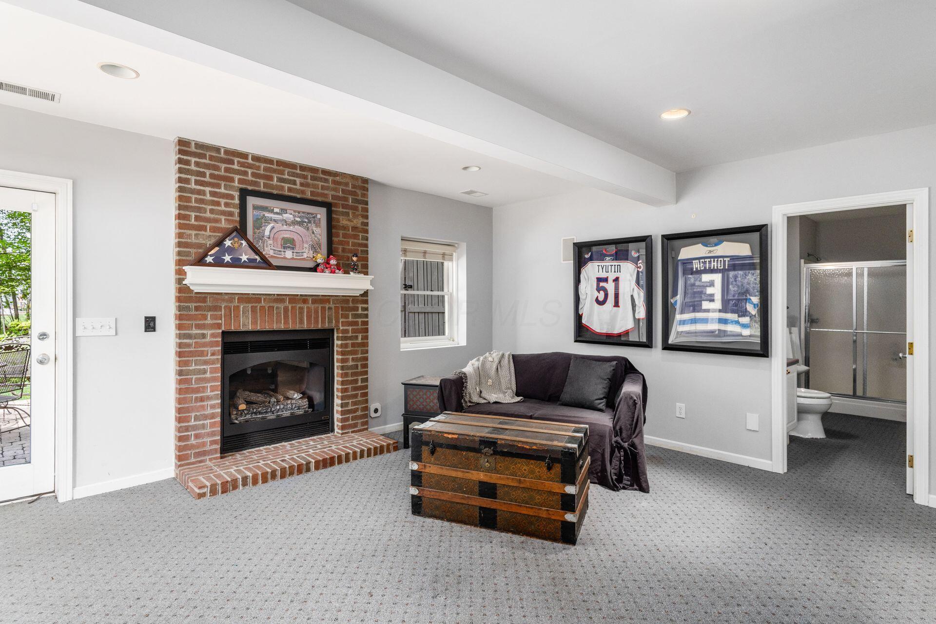 5542 Troon Place