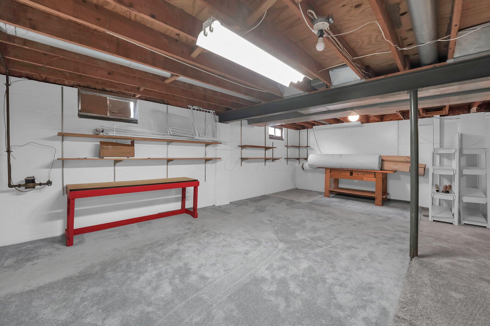1235 Belle Meade Place