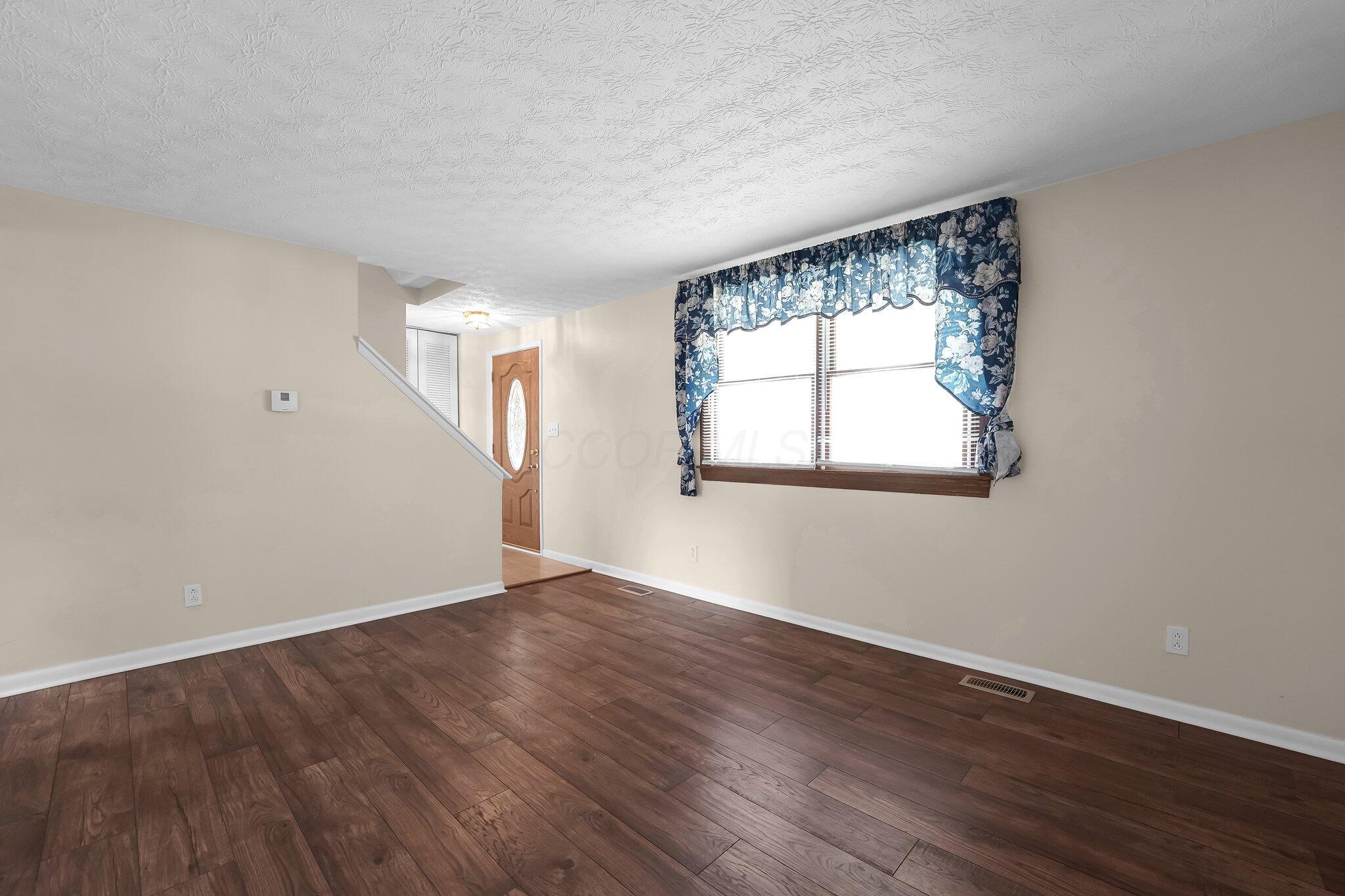 1235 Belle Meade Place