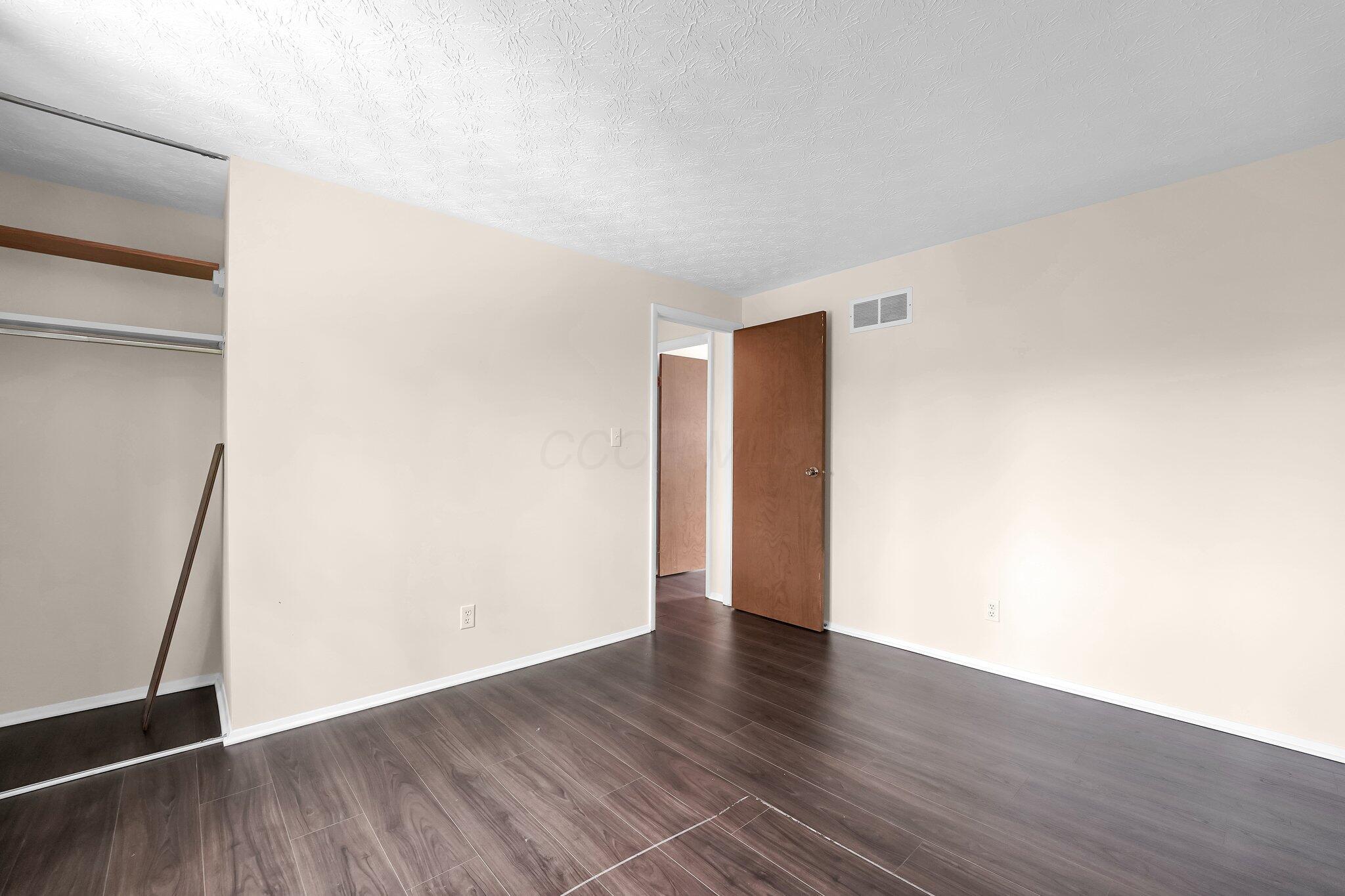 1235 Belle Meade Place