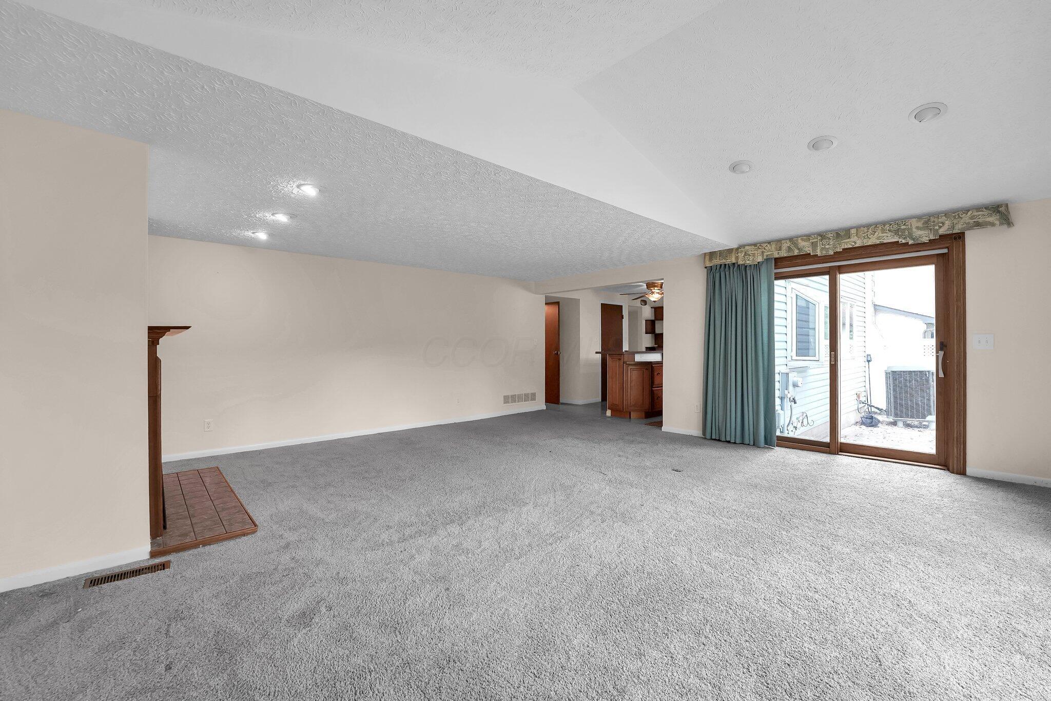 1235 Belle Meade Place