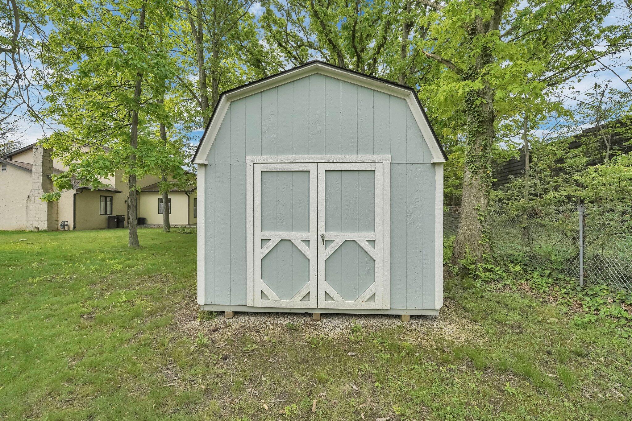 1235 Belle Meade Place