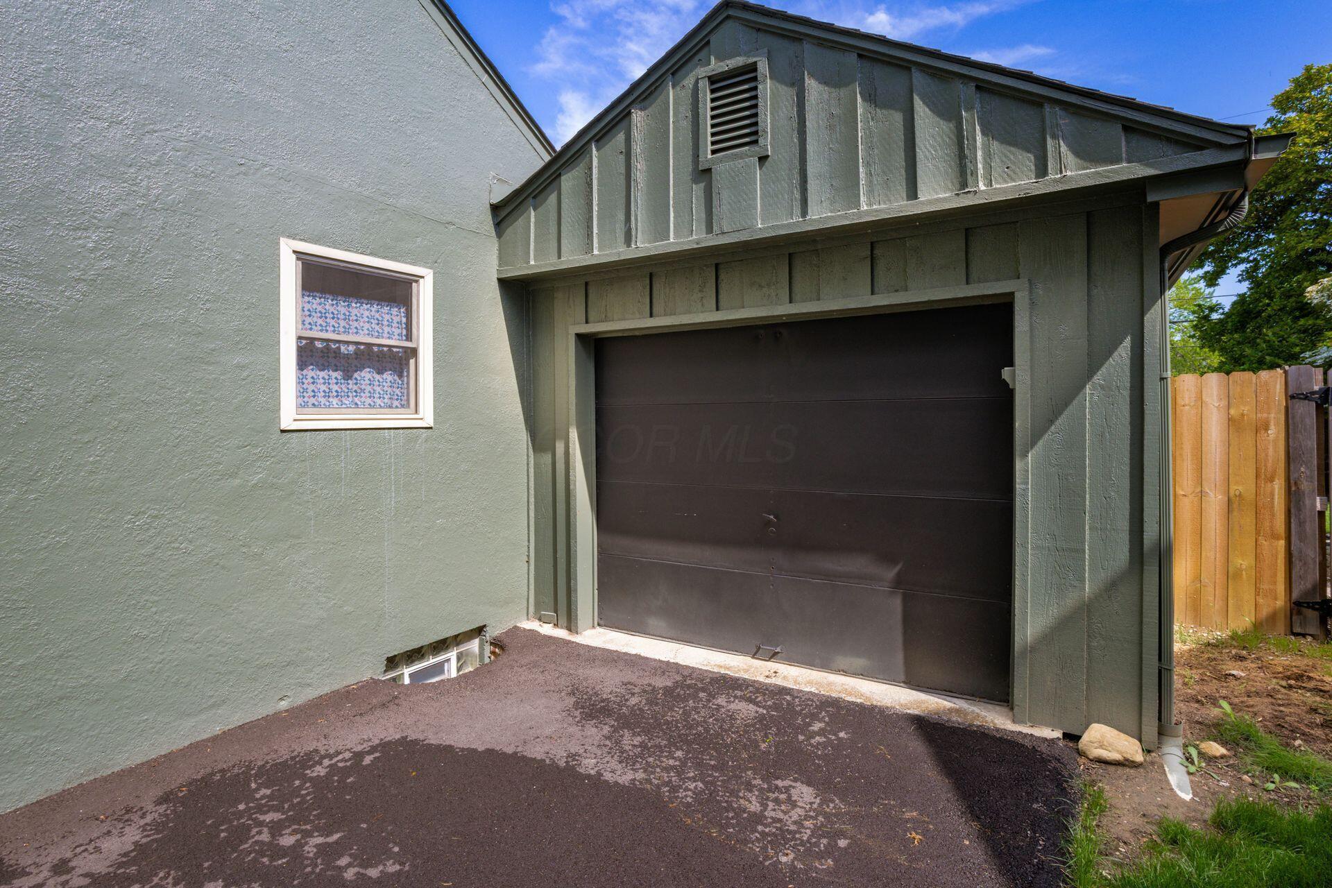 2342 Shrewsbury Road