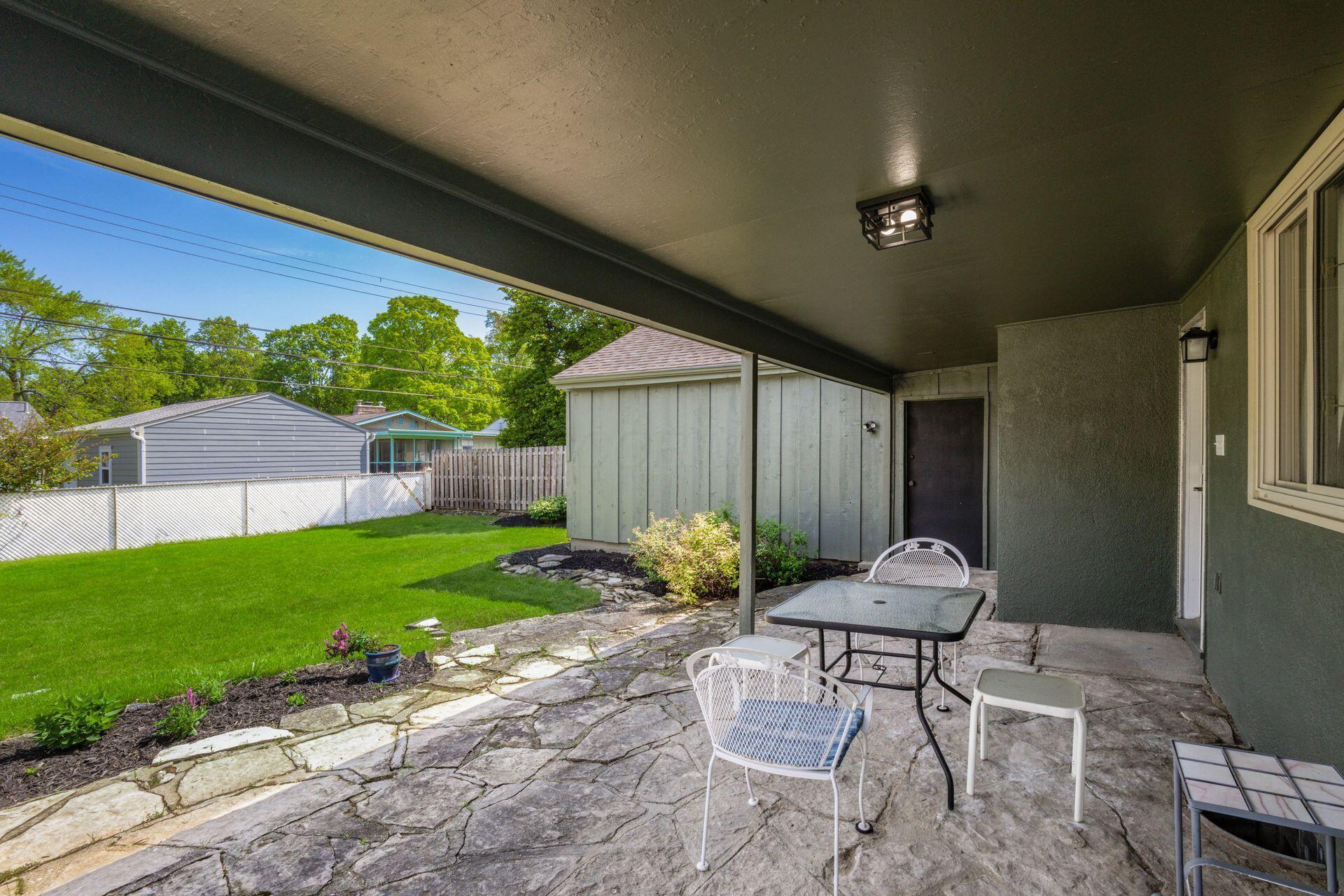 2342 Shrewsbury Road