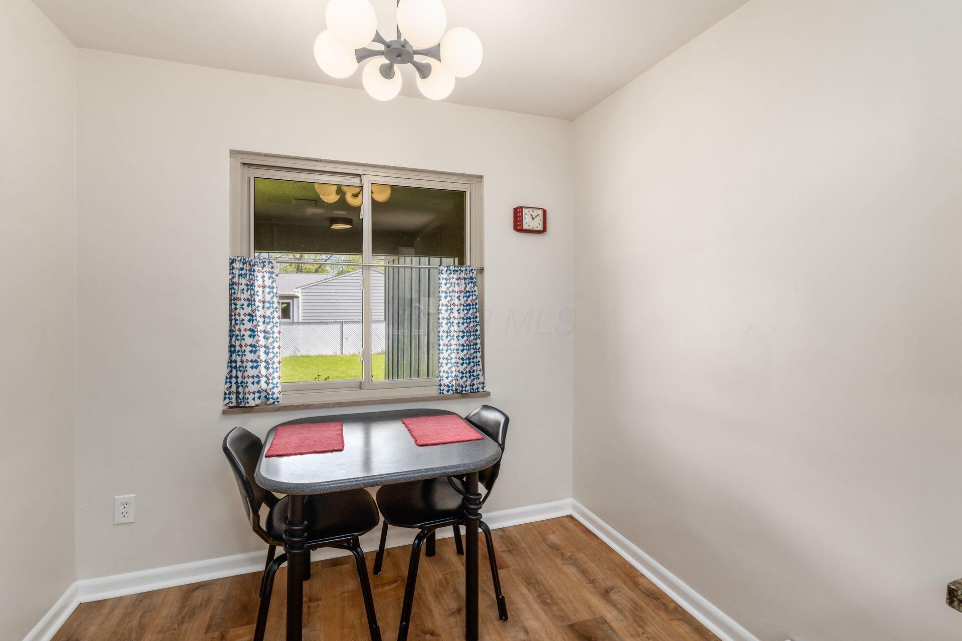 2342 Shrewsbury Road
