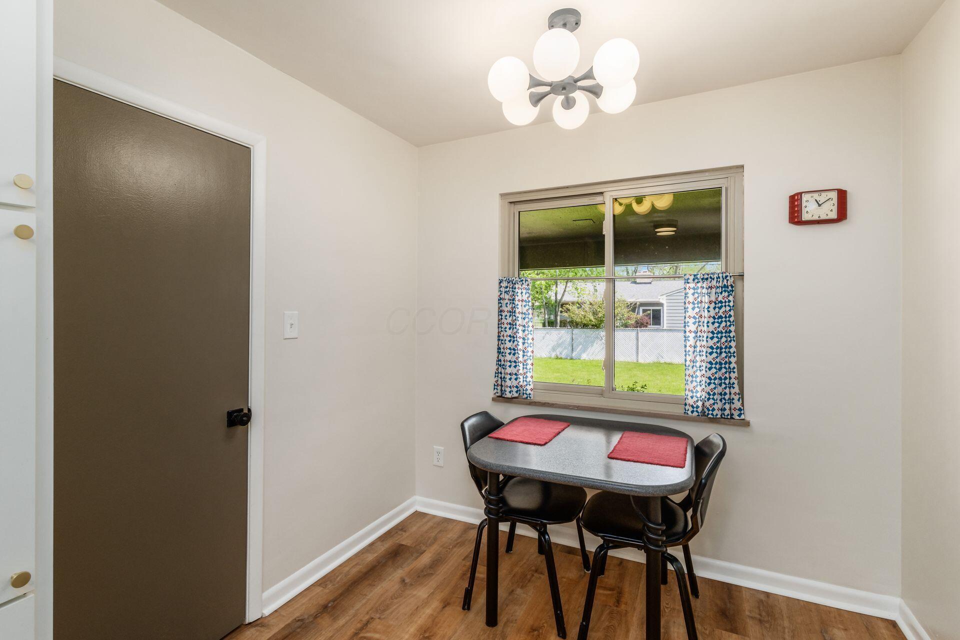 2342 Shrewsbury Road
